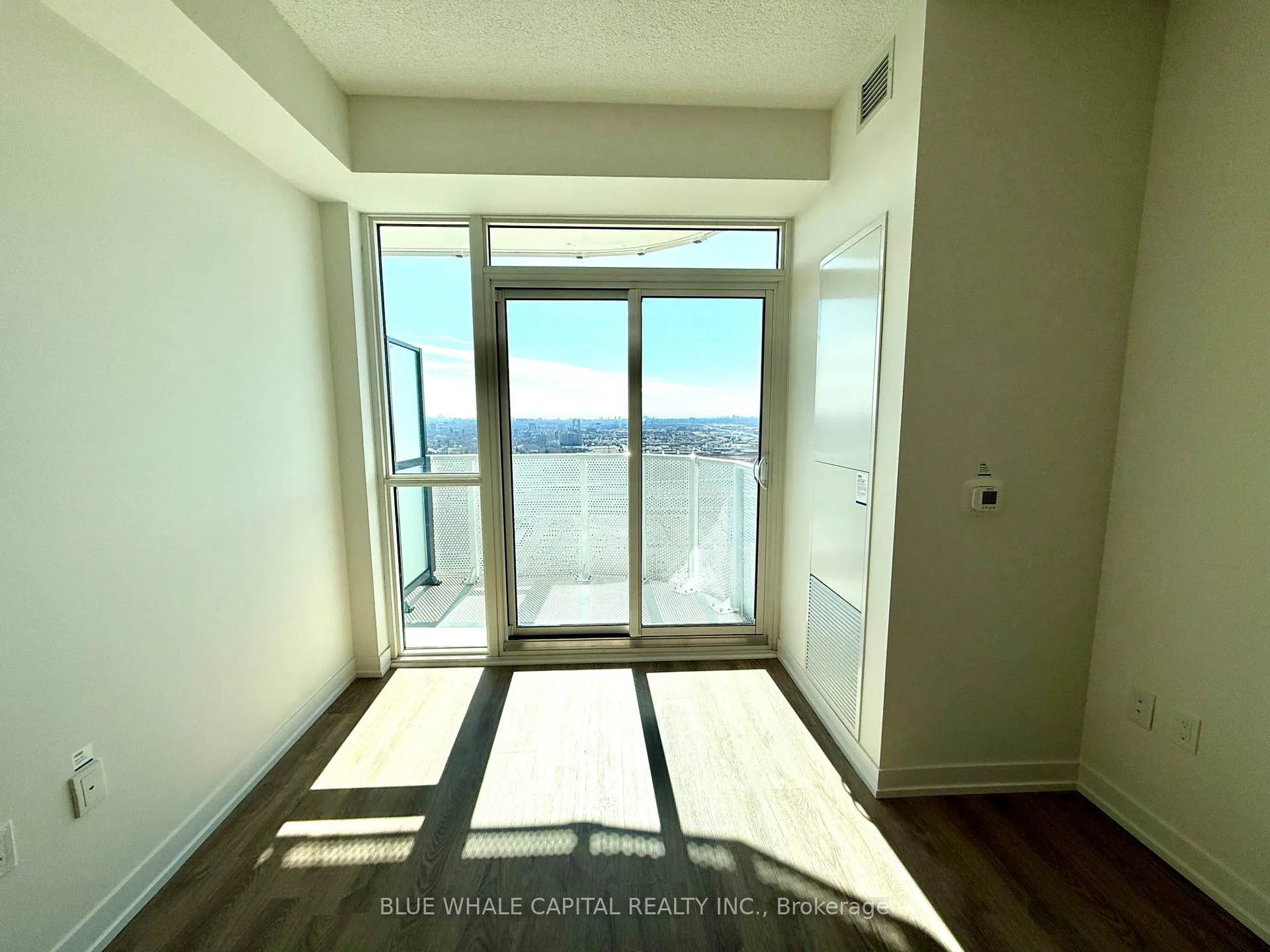 Photo 6 of Unit 4606, 195 Commerce Street, Vaughan, Vaughan Corporate Centre — HOMEH