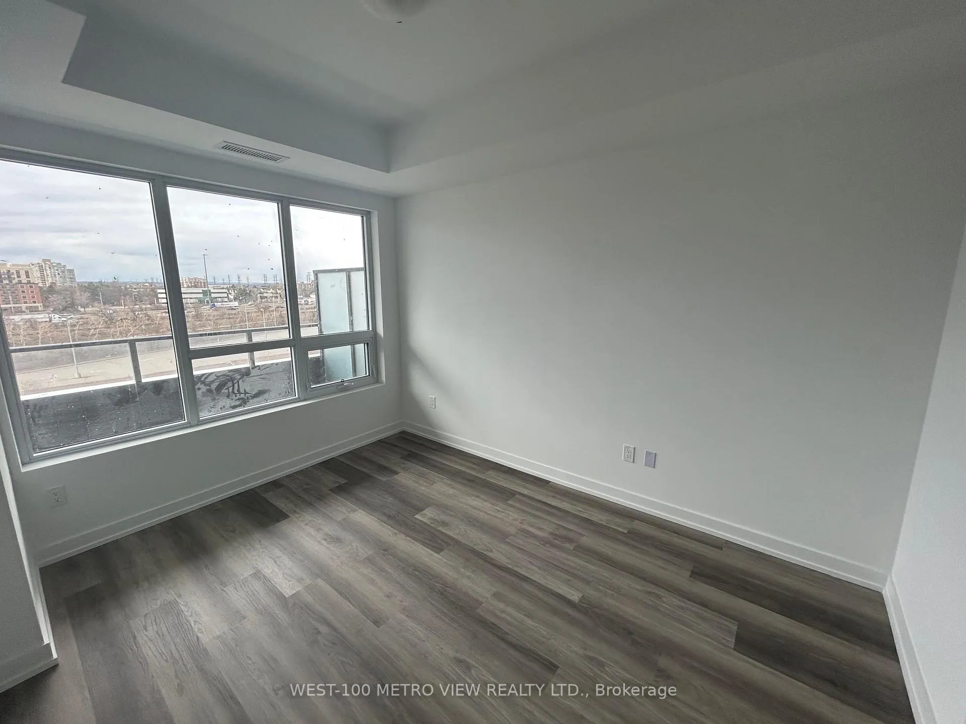 Photo 5 of Unit 611, 1435 Celebration Drive, Pickering, Bay Ridges — HOMEH