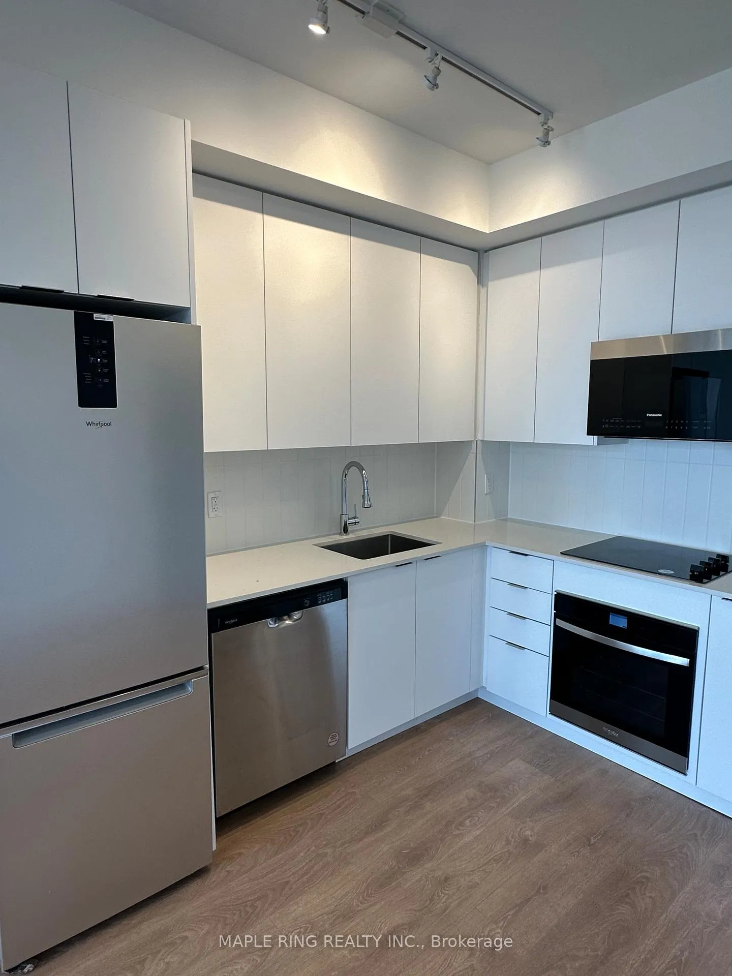 Photo 3 of Unit 1621, 10 Abeja Street, Vaughan, Concord — HOMEH
