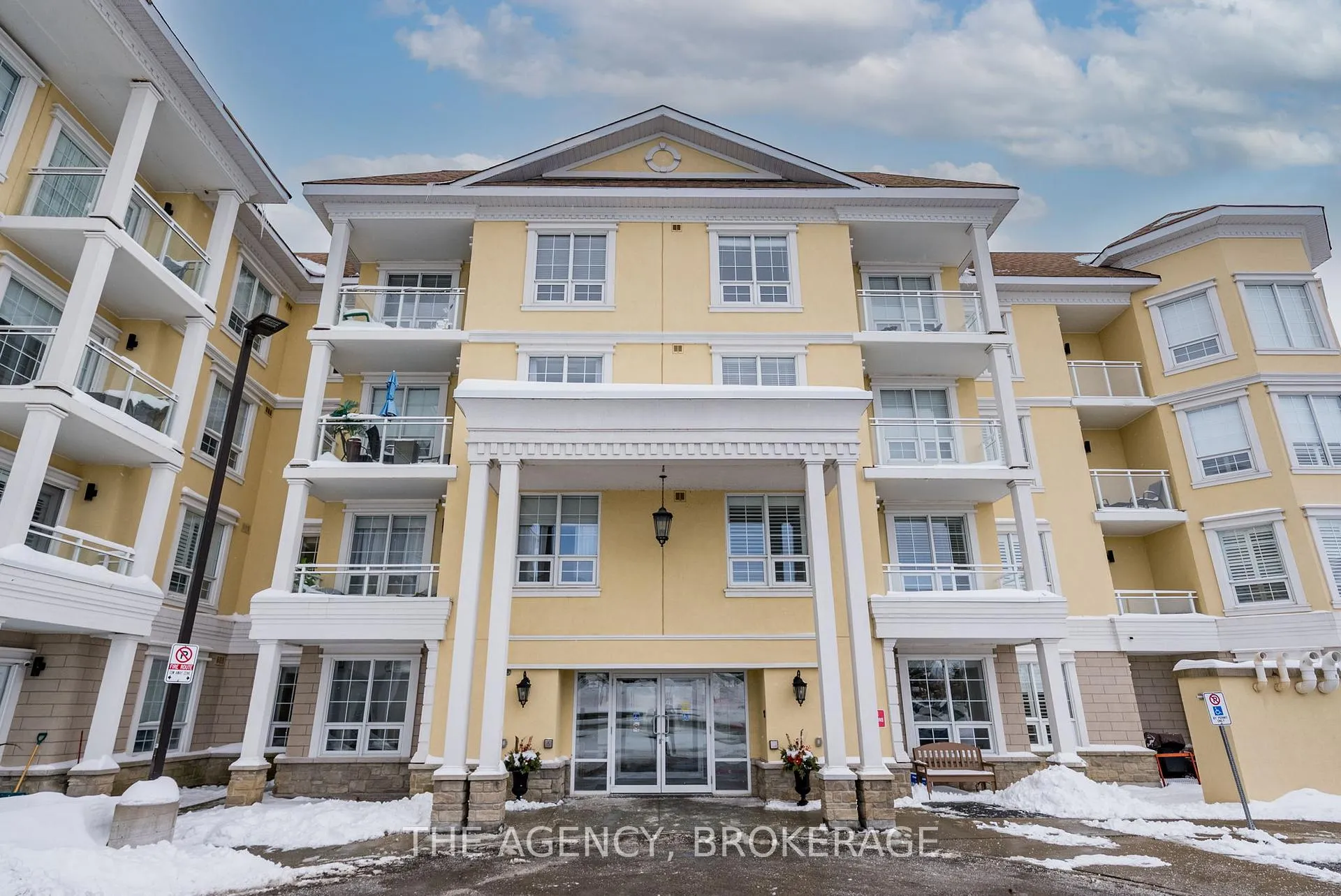 Photo 1 of Unit 315, 21 Brookhouse Drive, Clarington, Newcastle — HOMEH