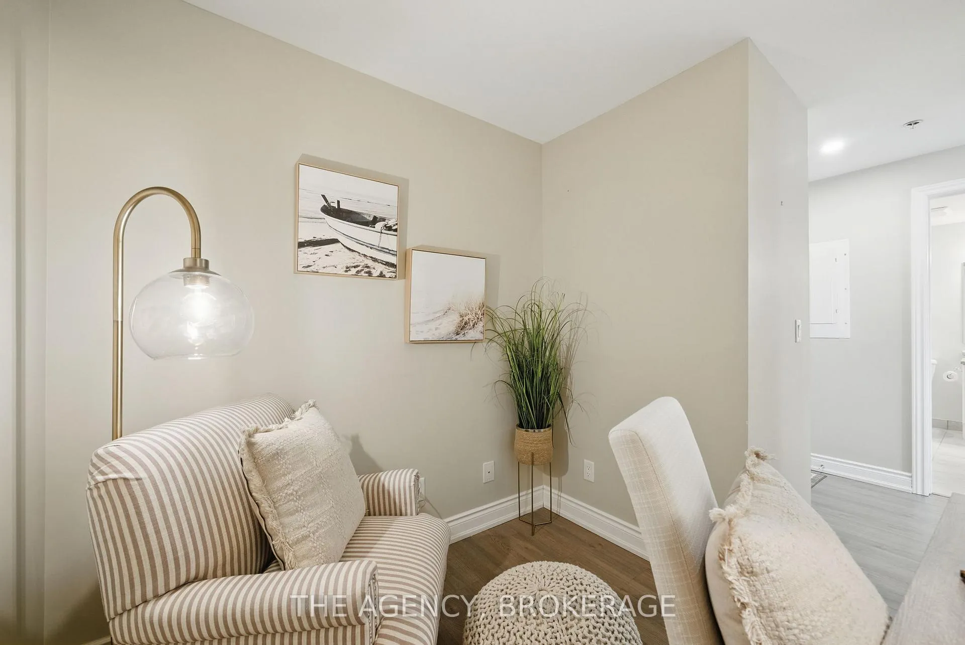 Photo 4 of Unit 315, 21 Brookhouse Drive, Clarington, Newcastle — HOMEH