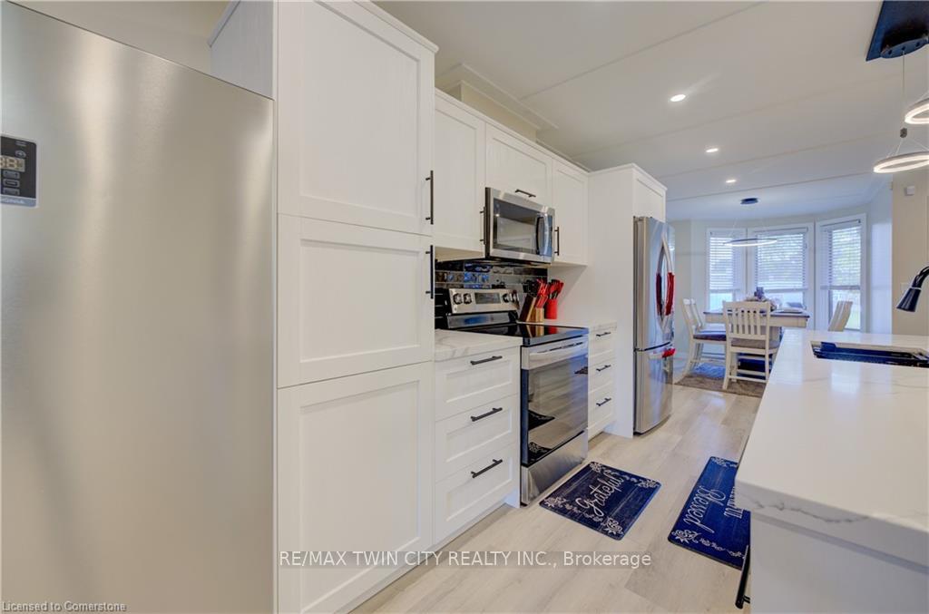 Photo 14 of 6 Hanlon Place, Brant, Paris — HOMEH