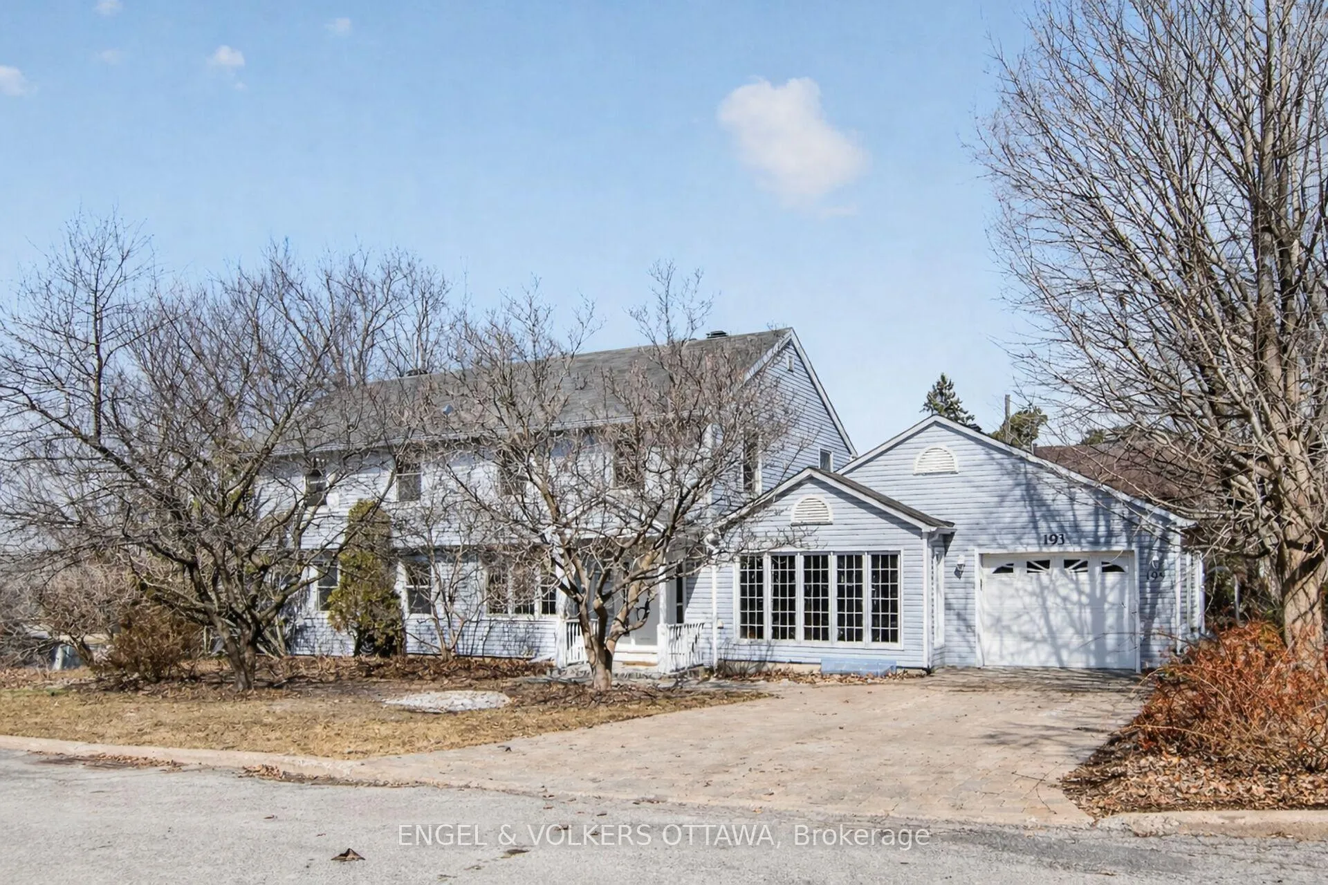 Photo 1 of 193 Cunningham Avenue N, Ottawa, Applewood Acres — HOMEH