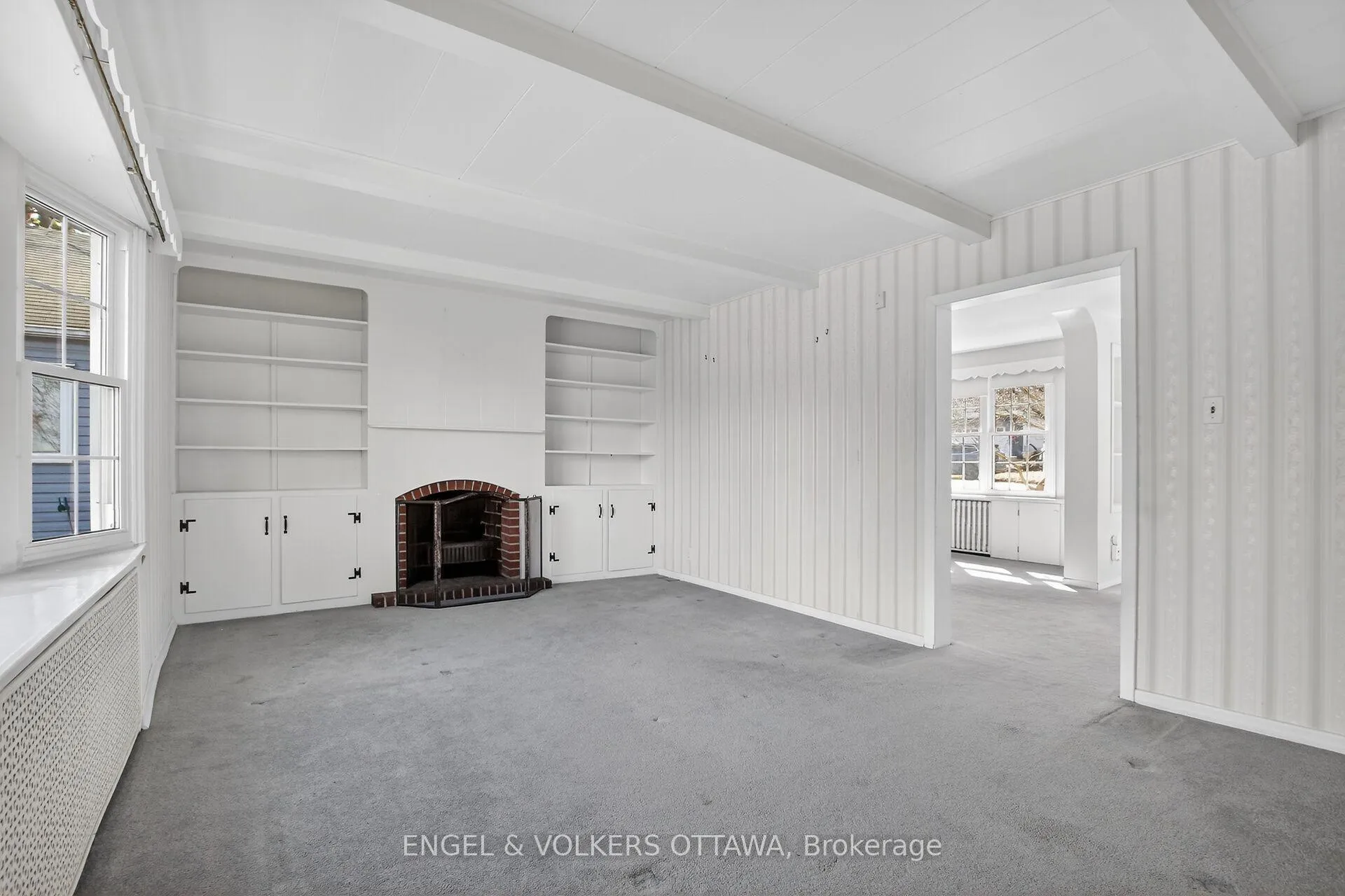 Photo 15 of 193 Cunningham Avenue N, Ottawa, Applewood Acres — HOMEH