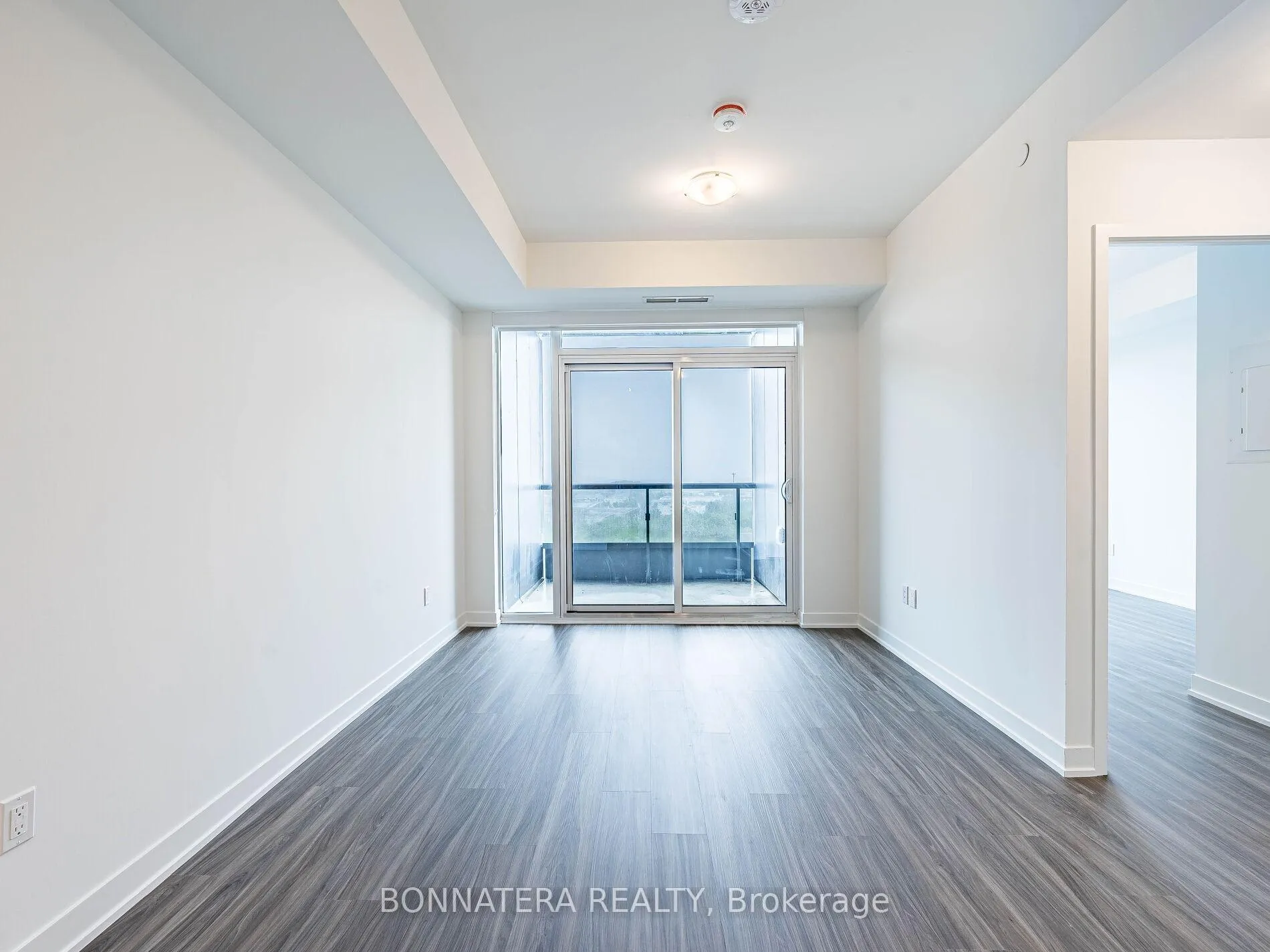 Photo 13 of Unit 1408, 474 Caldari Road, Vaughan, Concord — HOMEH