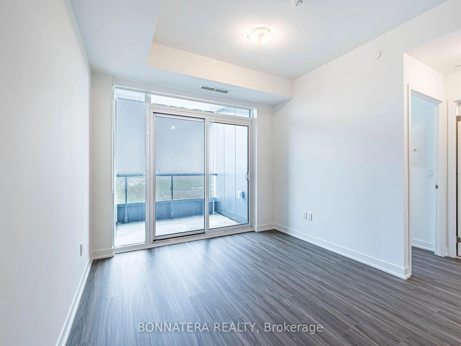 Photo 15 of Unit 1408, 474 Caldari Road, Vaughan, Concord — HOMEH