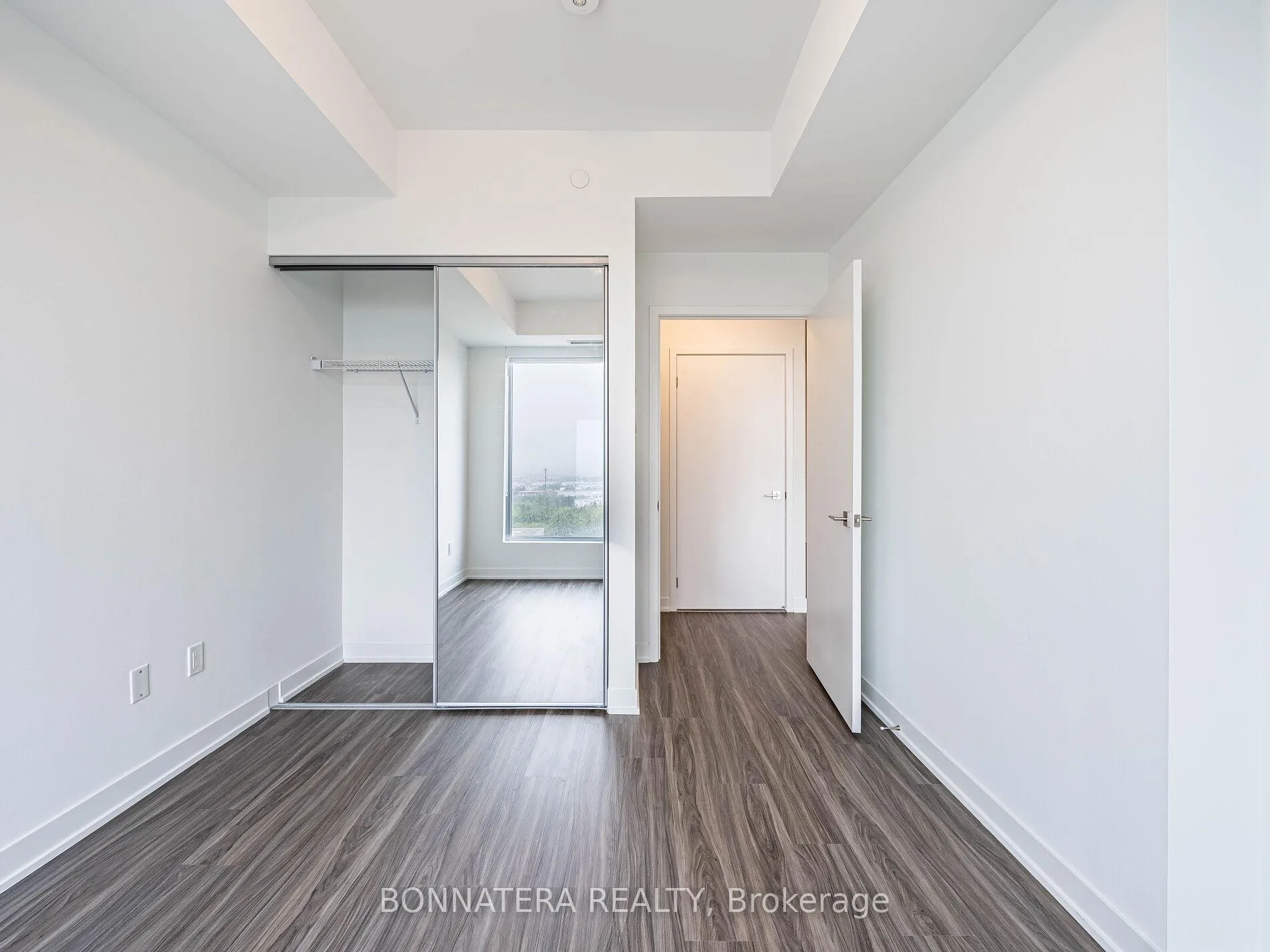 Photo 24 of Unit 1408, 474 Caldari Road, Vaughan, Concord — HOMEH