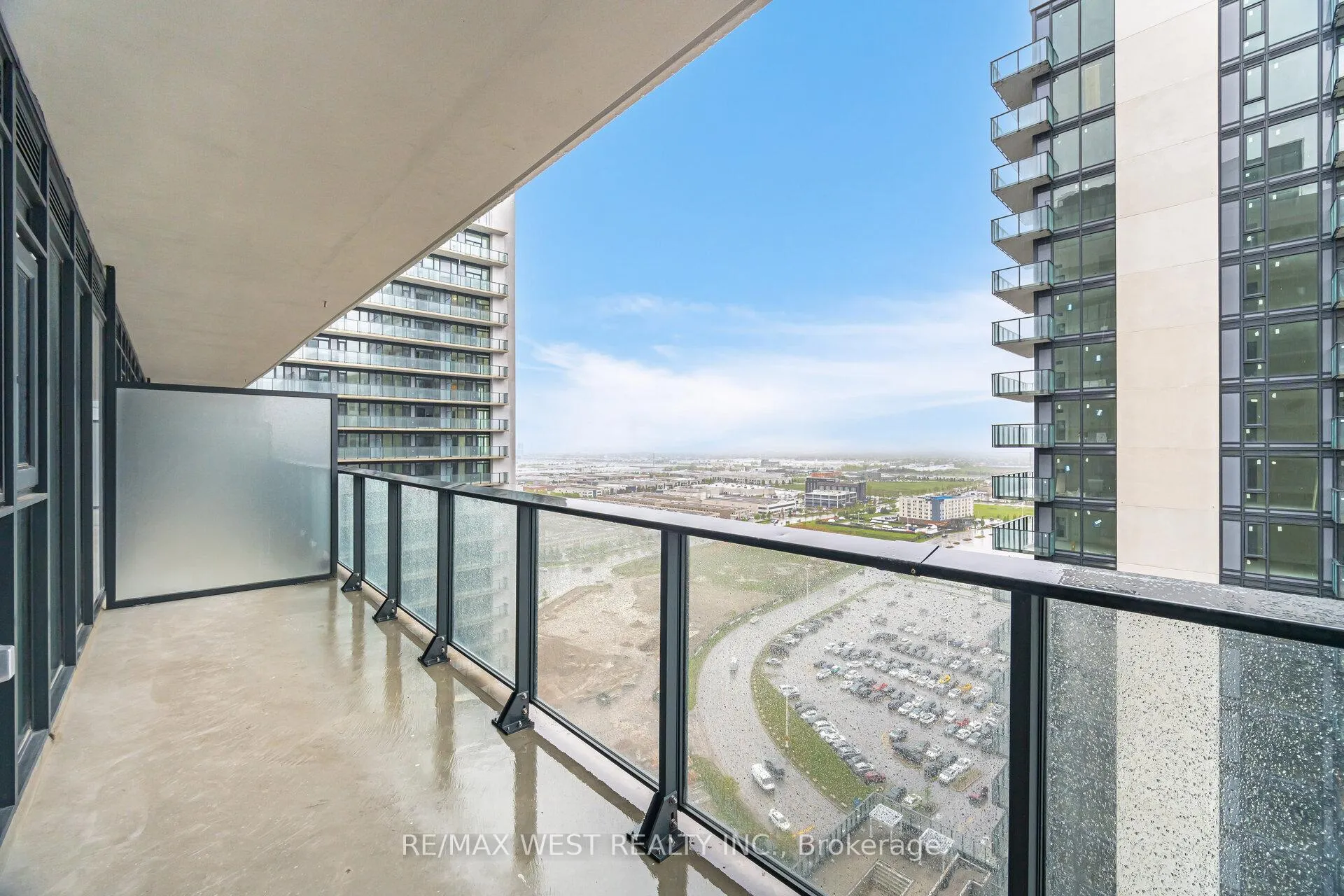 Photo 4 of Unit 2201, 8960 Jane Street, Vaughan, Concord — HOMEH
