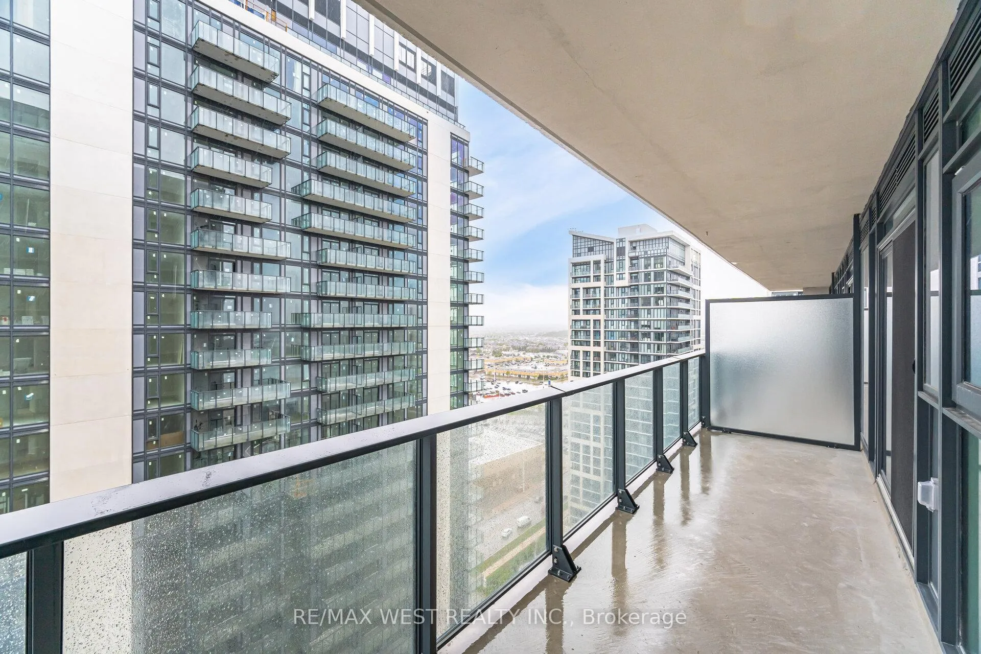 Photo 6 of Unit 2201, 8960 Jane Street, Vaughan, Concord — HOMEH