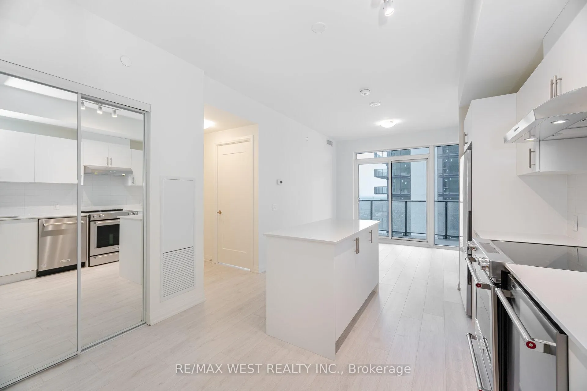 Photo 19 of Unit 2201, 8960 Jane Street, Vaughan, Concord — HOMEH