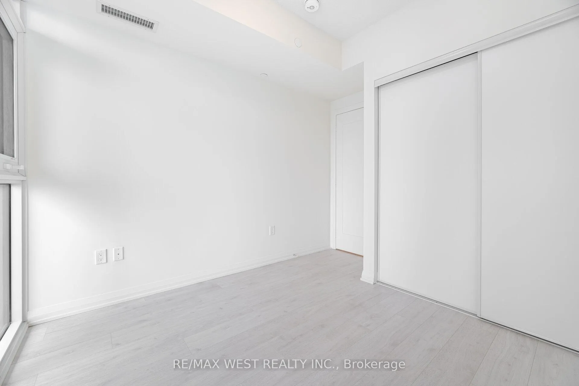 Photo 34 of Unit 2201, 8960 Jane Street, Vaughan, Concord — HOMEH