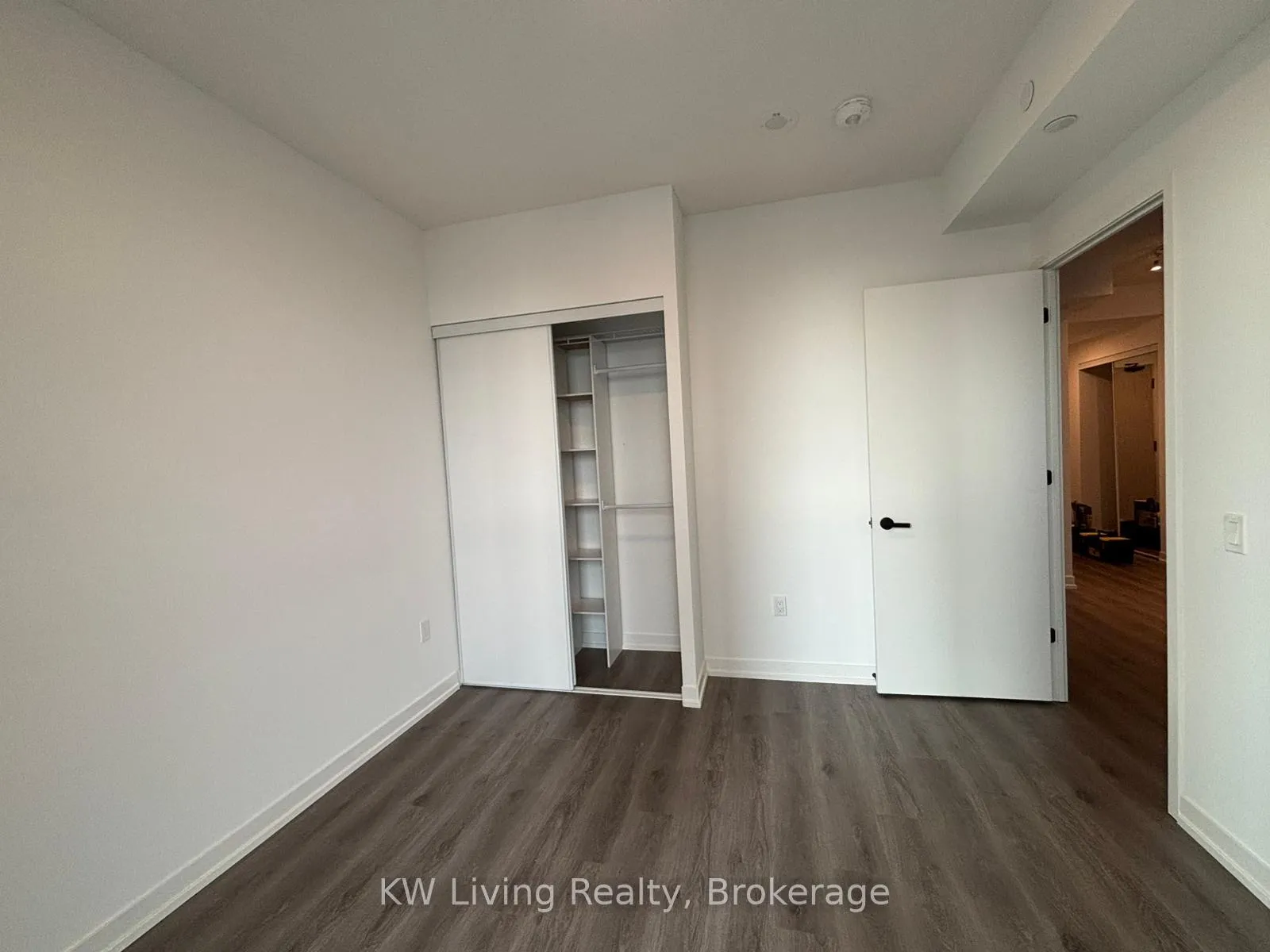 Photo 8 of Unit 2516, 28 Interchange Way, Vaughan, Vaughan Corporate Centre — HOMEH