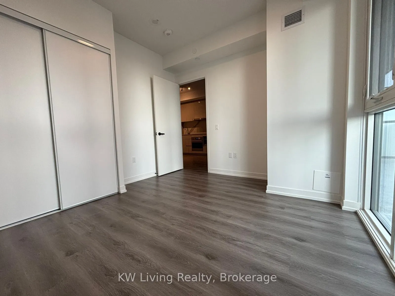Photo 9 of Unit 2516, 28 Interchange Way, Vaughan, Vaughan Corporate Centre — HOMEH