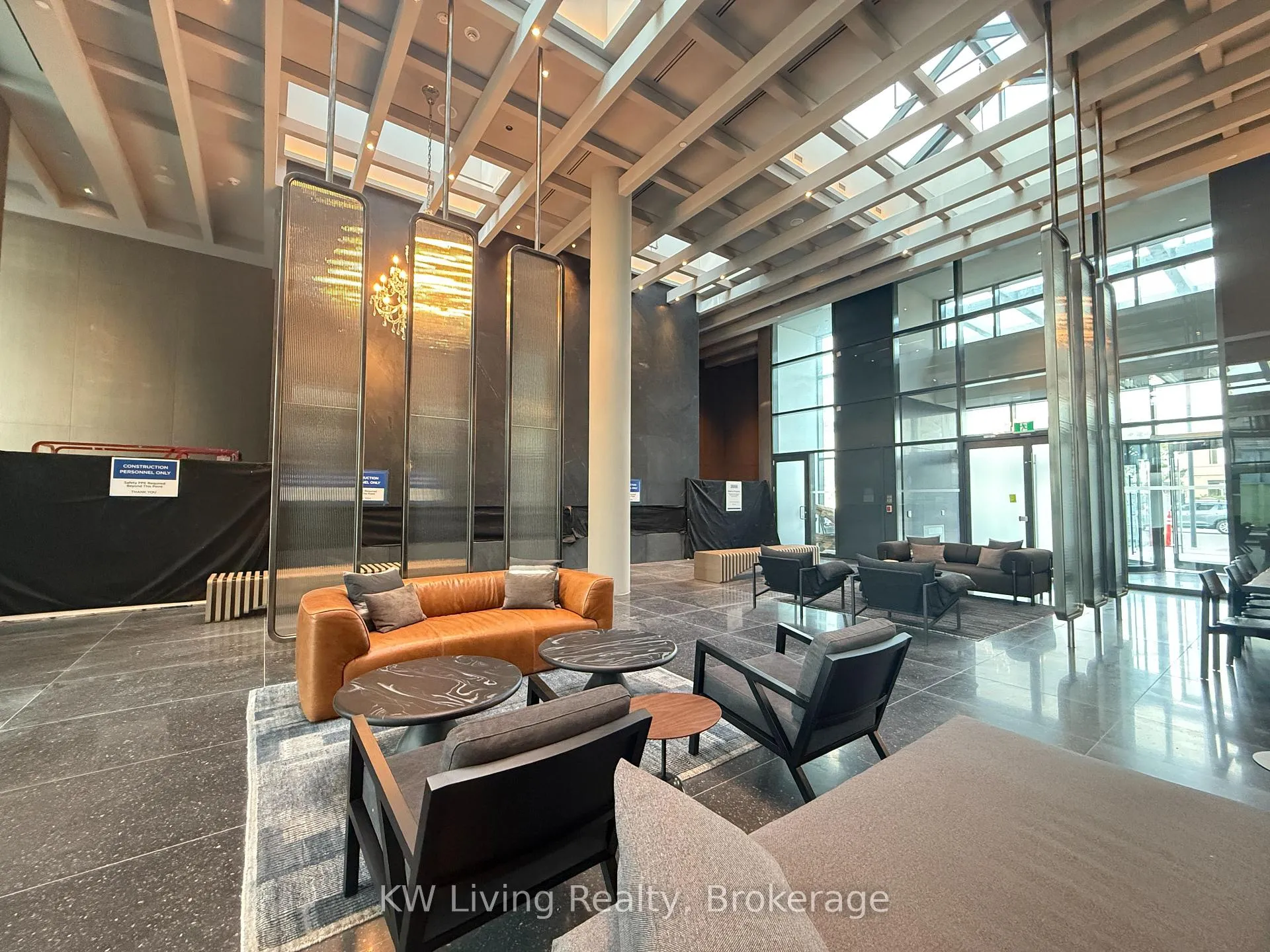 Photo 13 of Unit 2516, 28 Interchange Way, Vaughan, Vaughan Corporate Centre — HOMEH