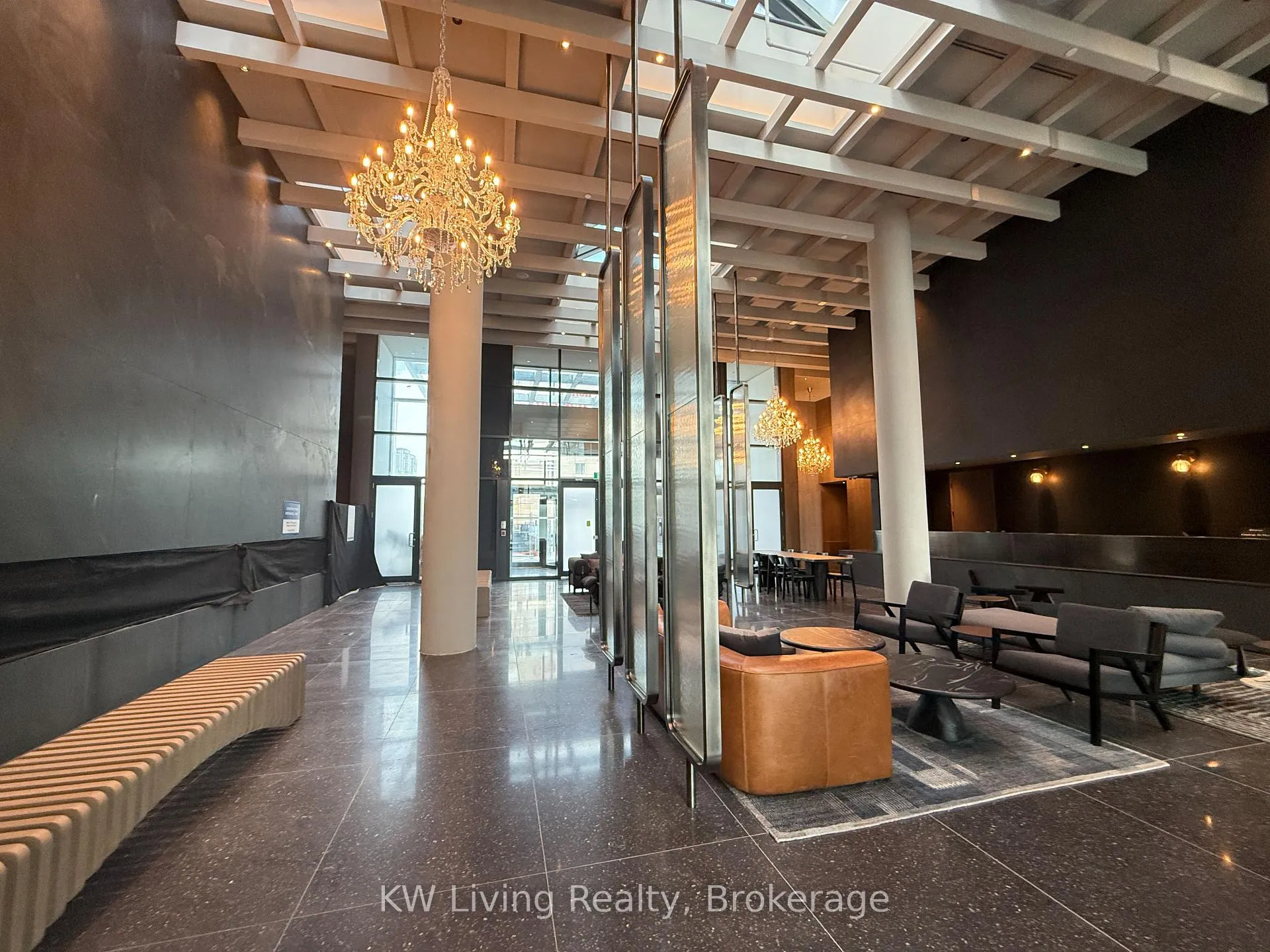 Photo 14 of Unit 2516, 28 Interchange Way, Vaughan, Vaughan Corporate Centre — HOMEH
