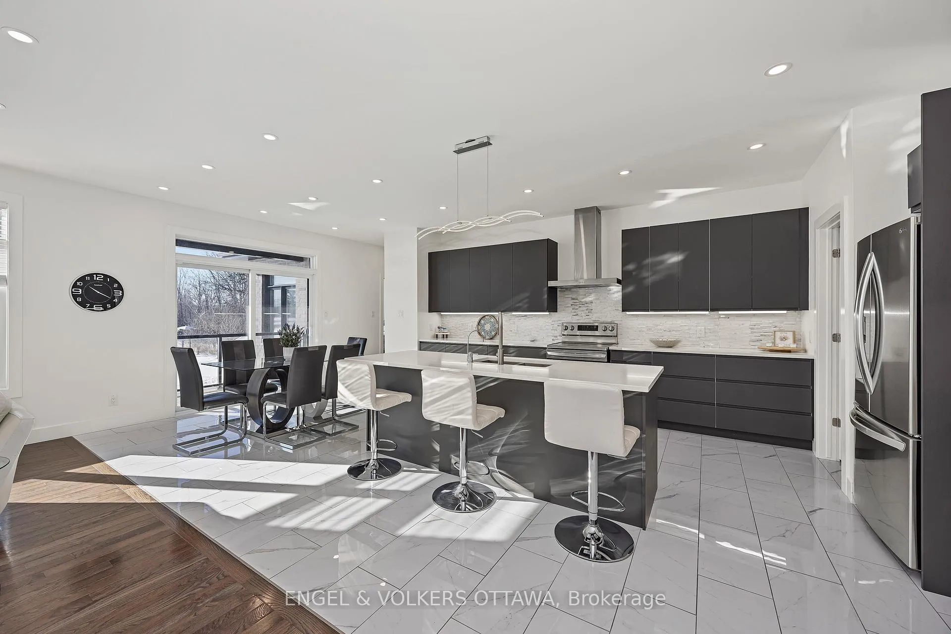 Photo 5 of 19 Synergy Way, Ottawa, Kanata - Kanata (North West) — HOMEH