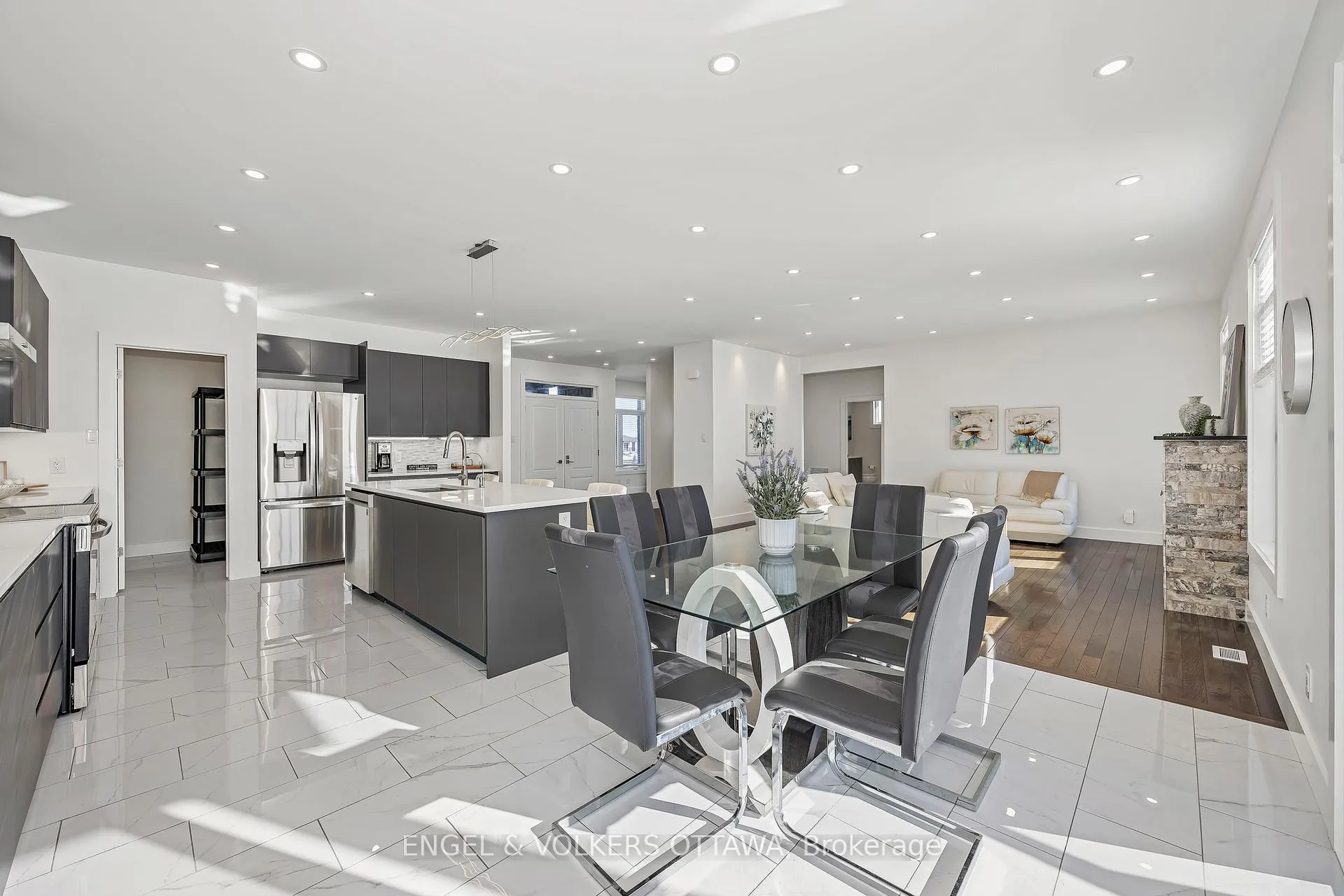Photo 9 of 19 Synergy Way, Ottawa, Kanata - Kanata (North West) — HOMEH