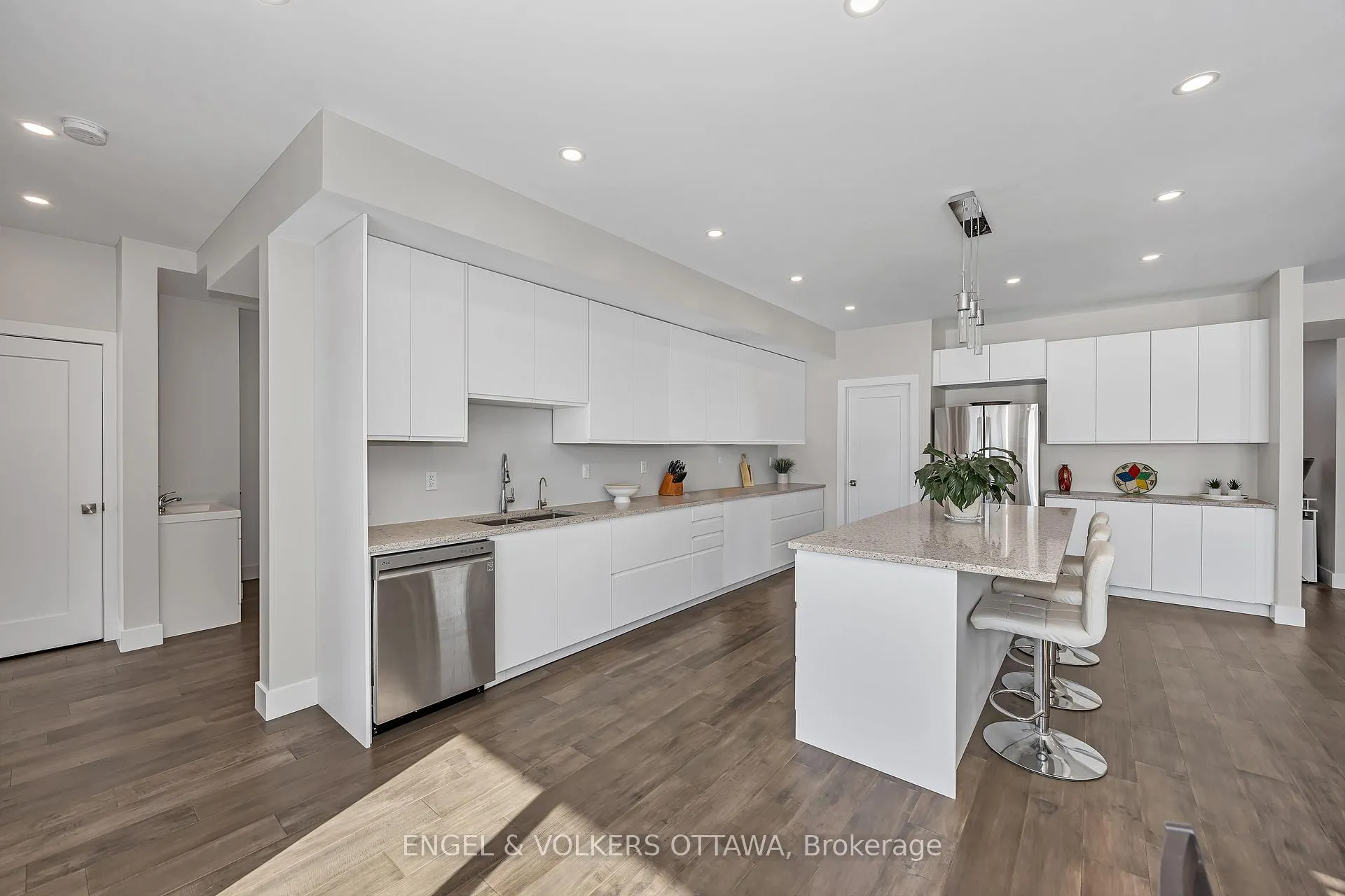 Photo 26 of 19 Synergy Way, Ottawa, Kanata - Kanata (North West) — HOMEH