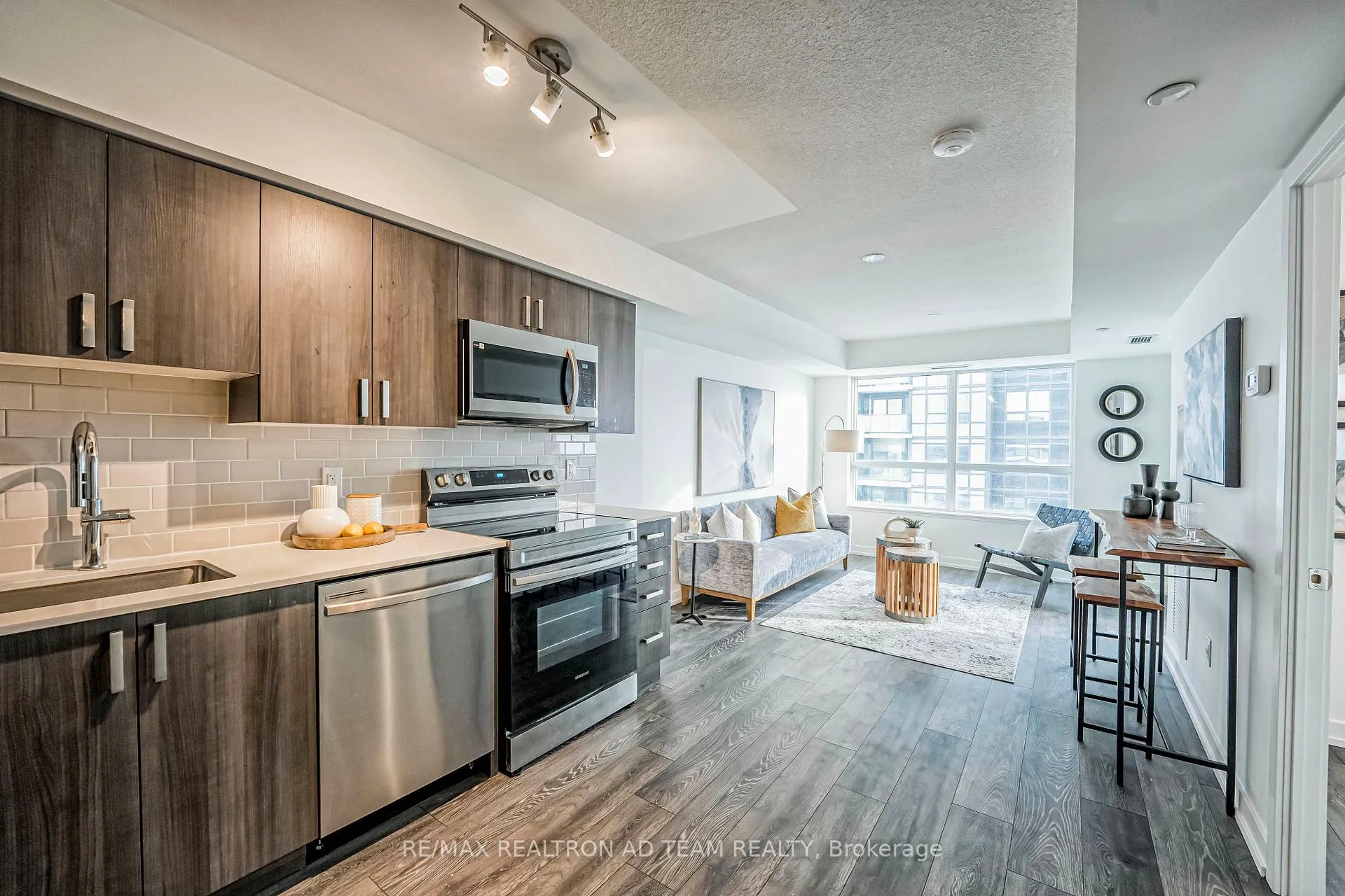 Photo 5 of Unit 1203, 1455 Celebration Drive, Pickering, Bay Ridges — HOMEH