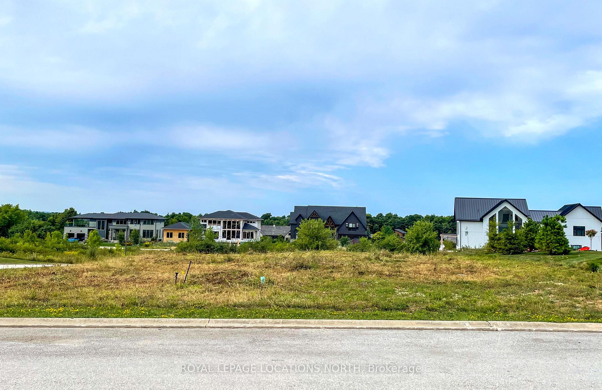 Photo 40 of 121 Maryward Crescent, Blue Mountains — HOMEH
