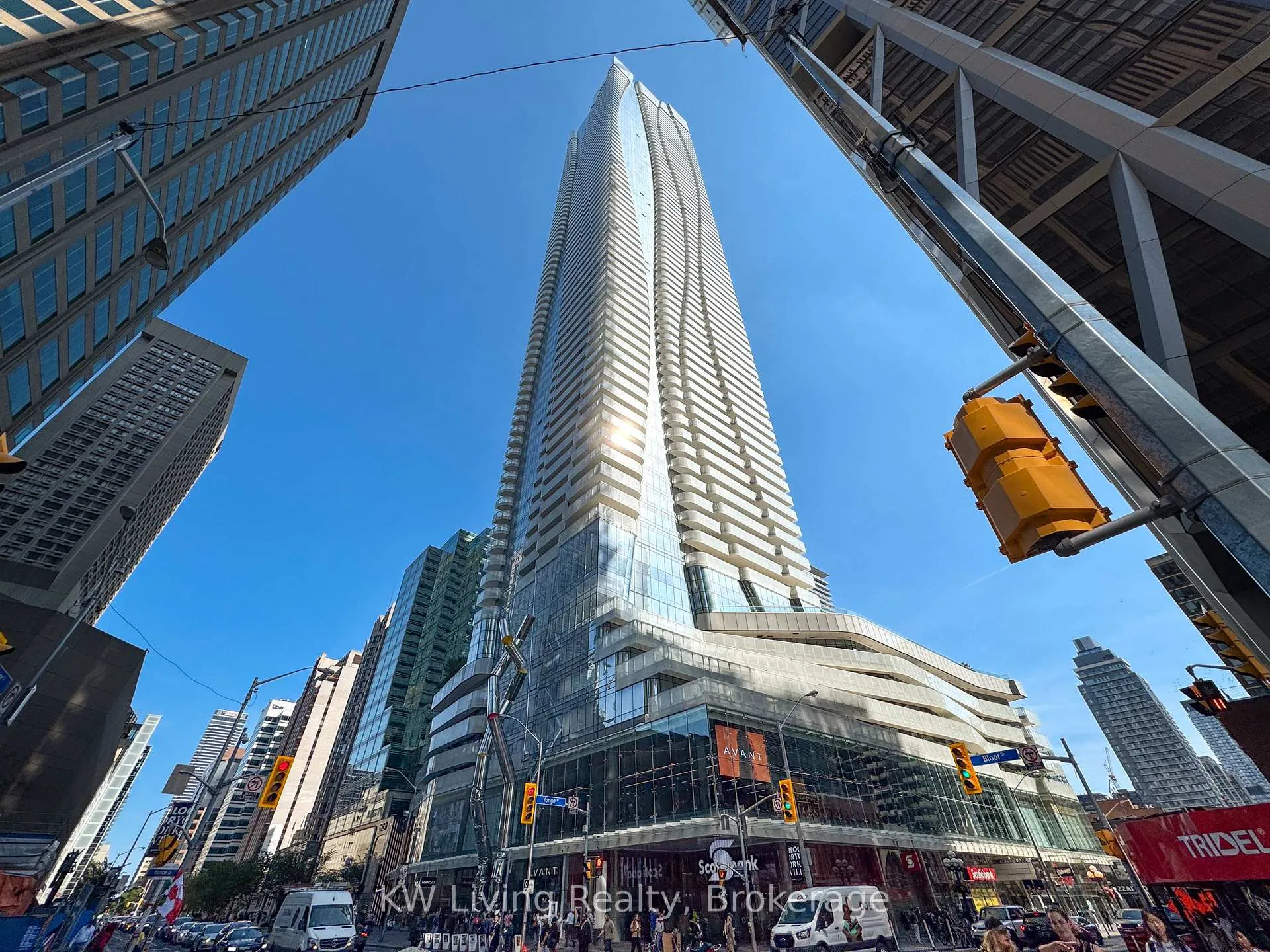 Front of Unit 6107, 1 Bloor Street E