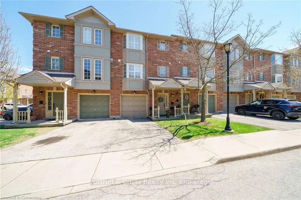Front of Unit 20, 1336 Upper Sherman Avenue