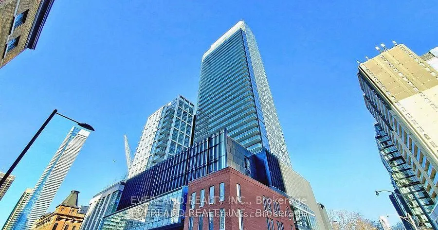 Front of Unit 4012, 3 Gloucester Street