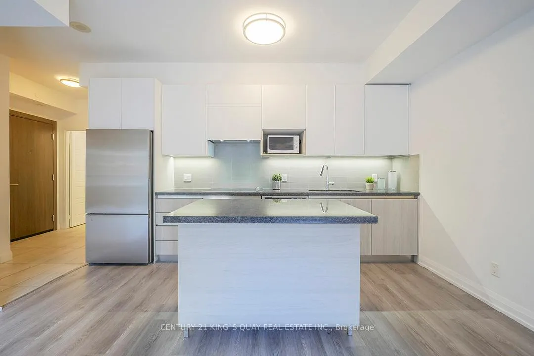 Photo 7 of Unit 501, 15 water walk Drive, Markham, Unionville — HOMEH