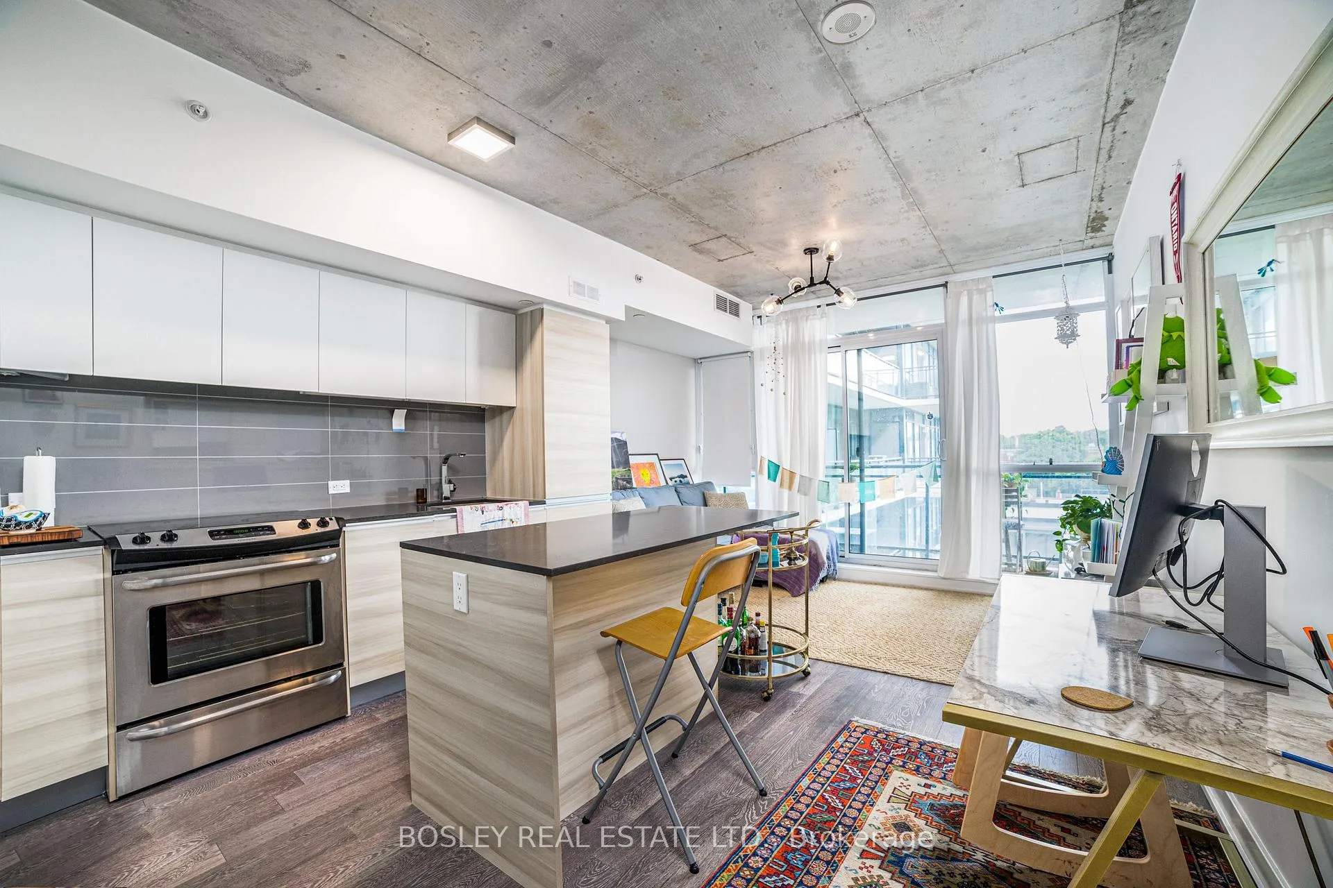 Photo 6 of Unit 601, 1190 Dundas Street E, Toronto, South Riverdale — HOMEH