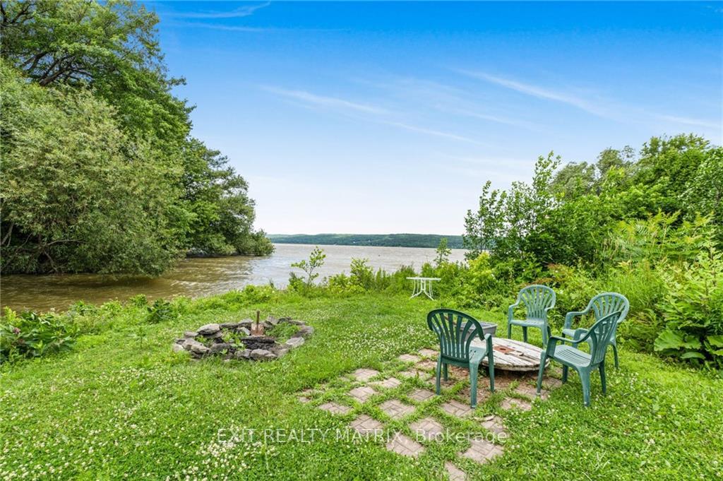 Photo 5 of 1050 King Street, Champlain, L'Orignal — HOMEH