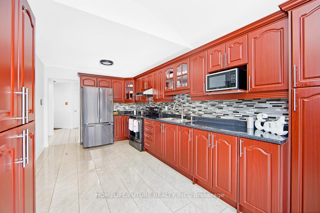 Photo 10 of 64 Monk Crescent, Ajax, Central — HOMEH