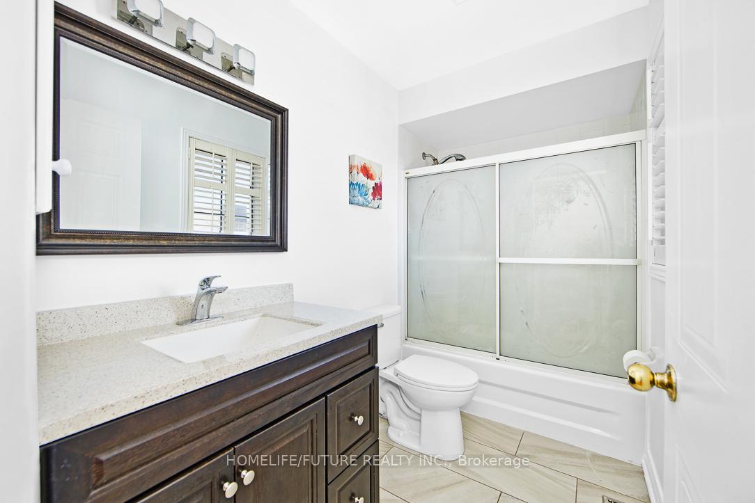 Photo 15 of 64 Monk Crescent, Ajax, Central — HOMEH