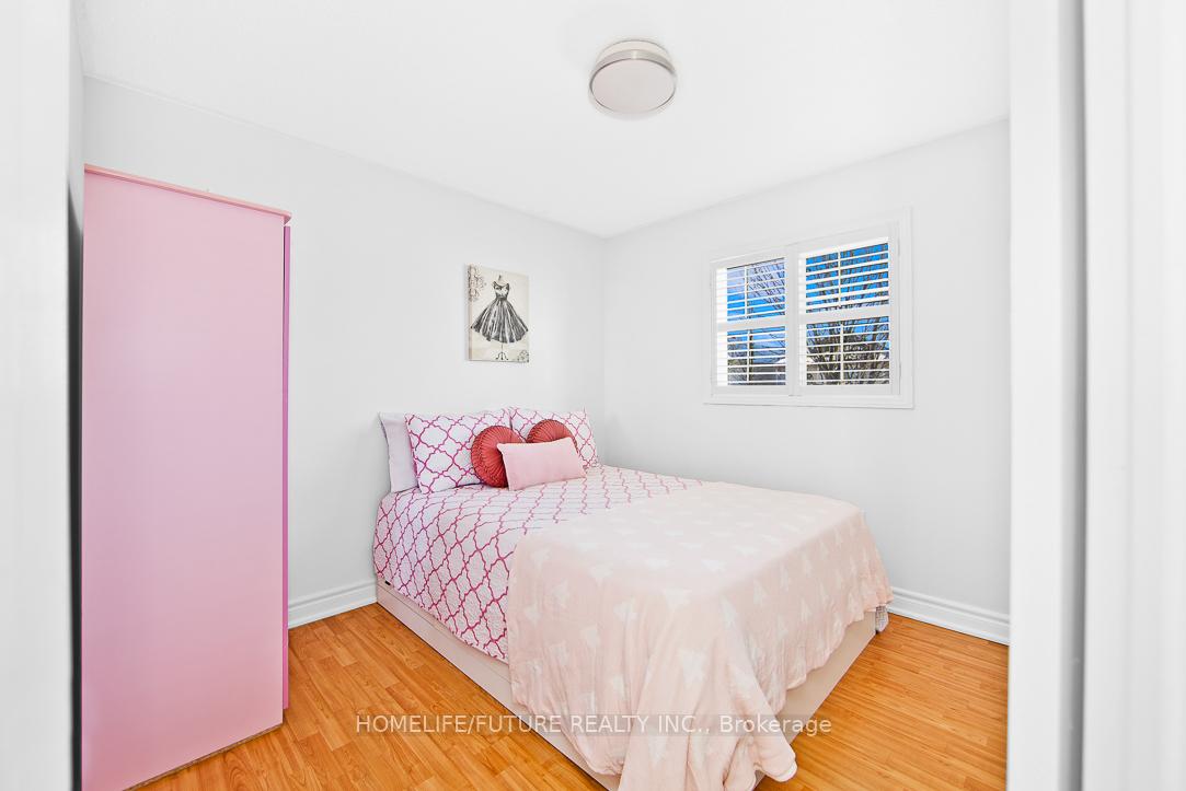 Photo 17 of 64 Monk Crescent, Ajax, Central — HOMEH