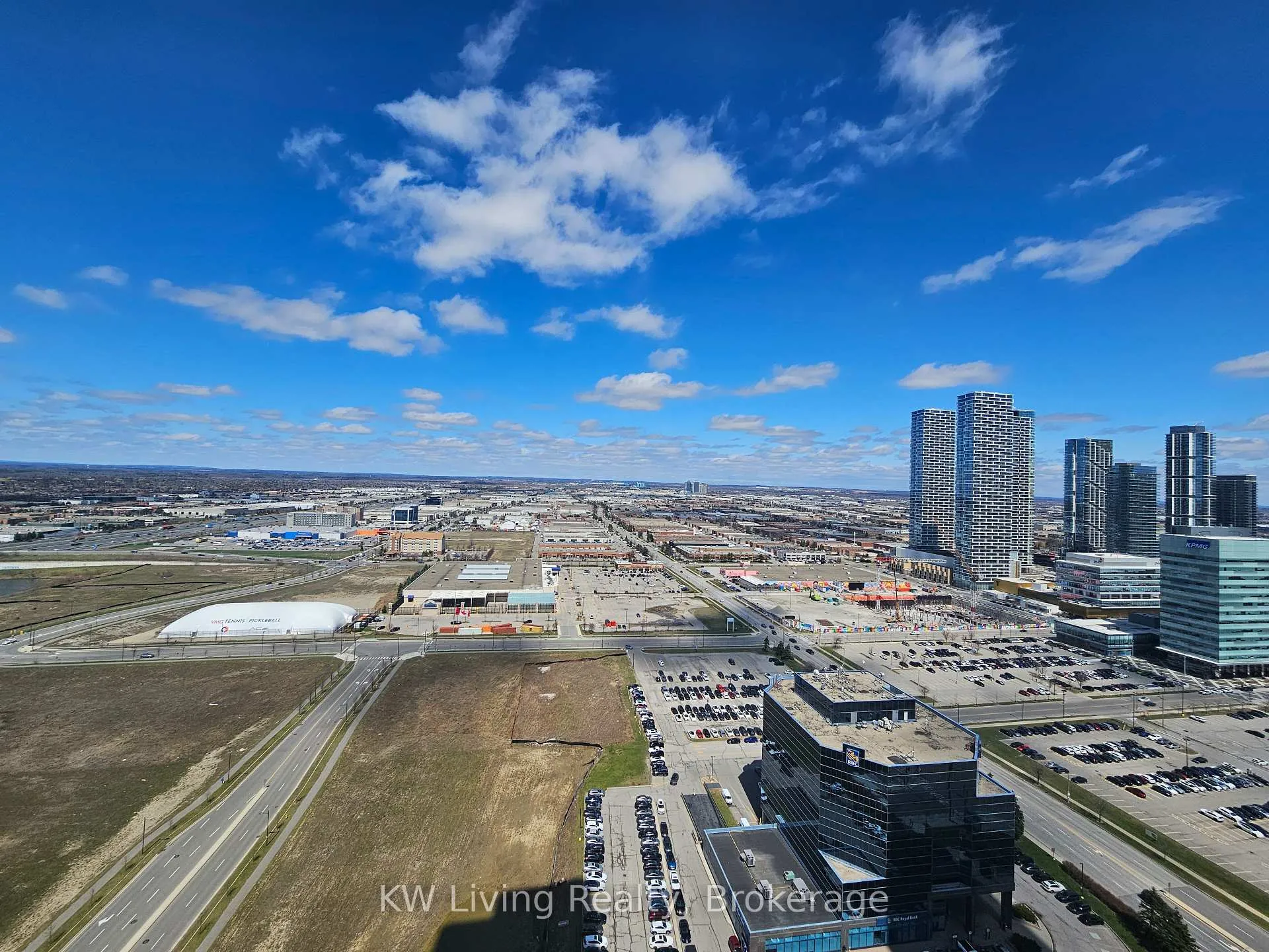 Photo 7 of Unit 3212, 225 Commerce Street, Vaughan, Vaughan Corporate Centre — HOMEH