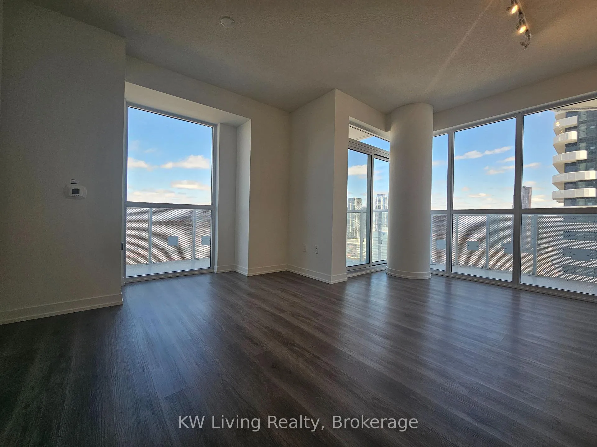 Photo 12 of Unit 3212, 225 Commerce Street, Vaughan, Vaughan Corporate Centre — HOMEH