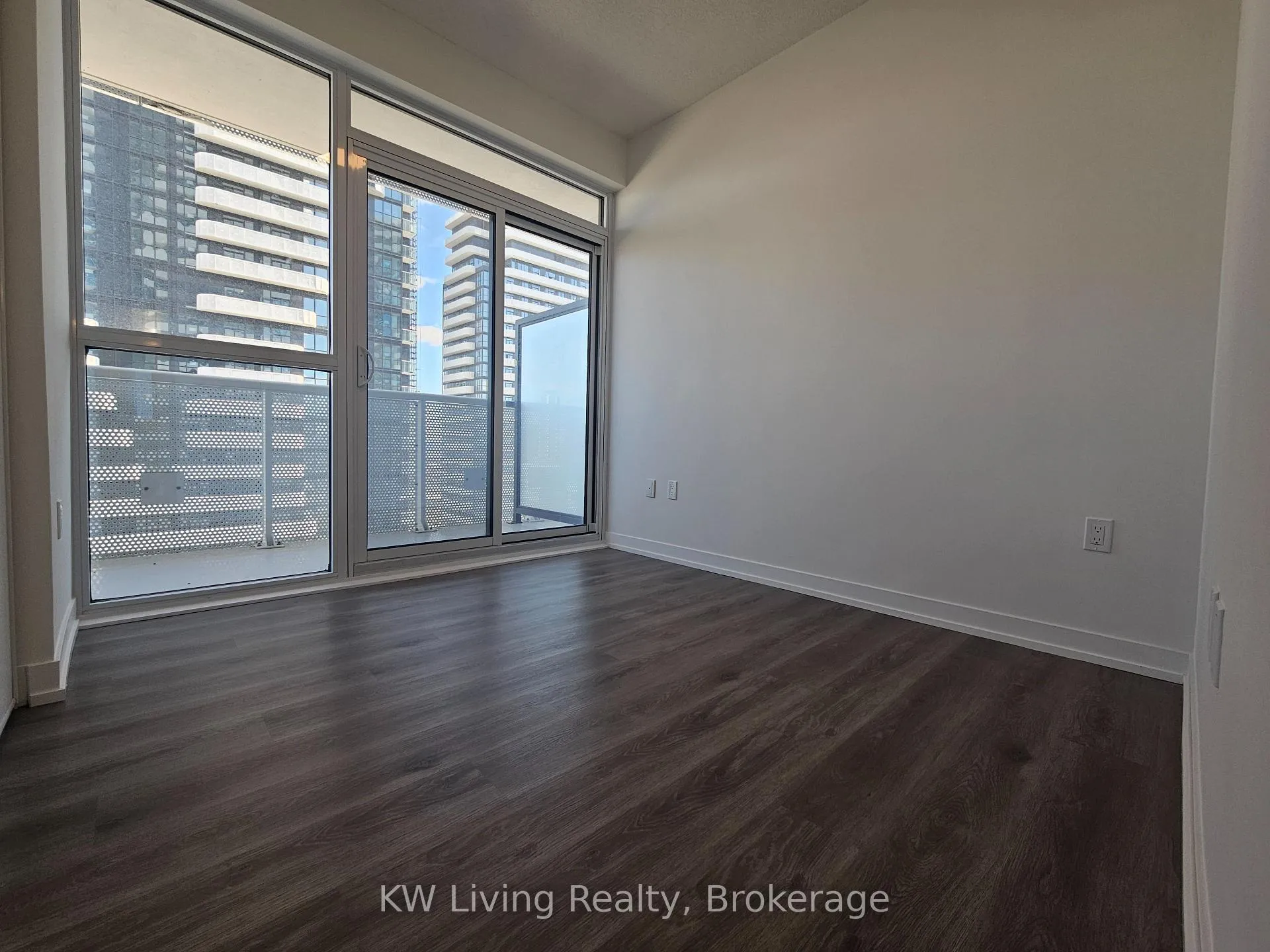 Photo 14 of Unit 3212, 225 Commerce Street, Vaughan, Vaughan Corporate Centre — HOMEH