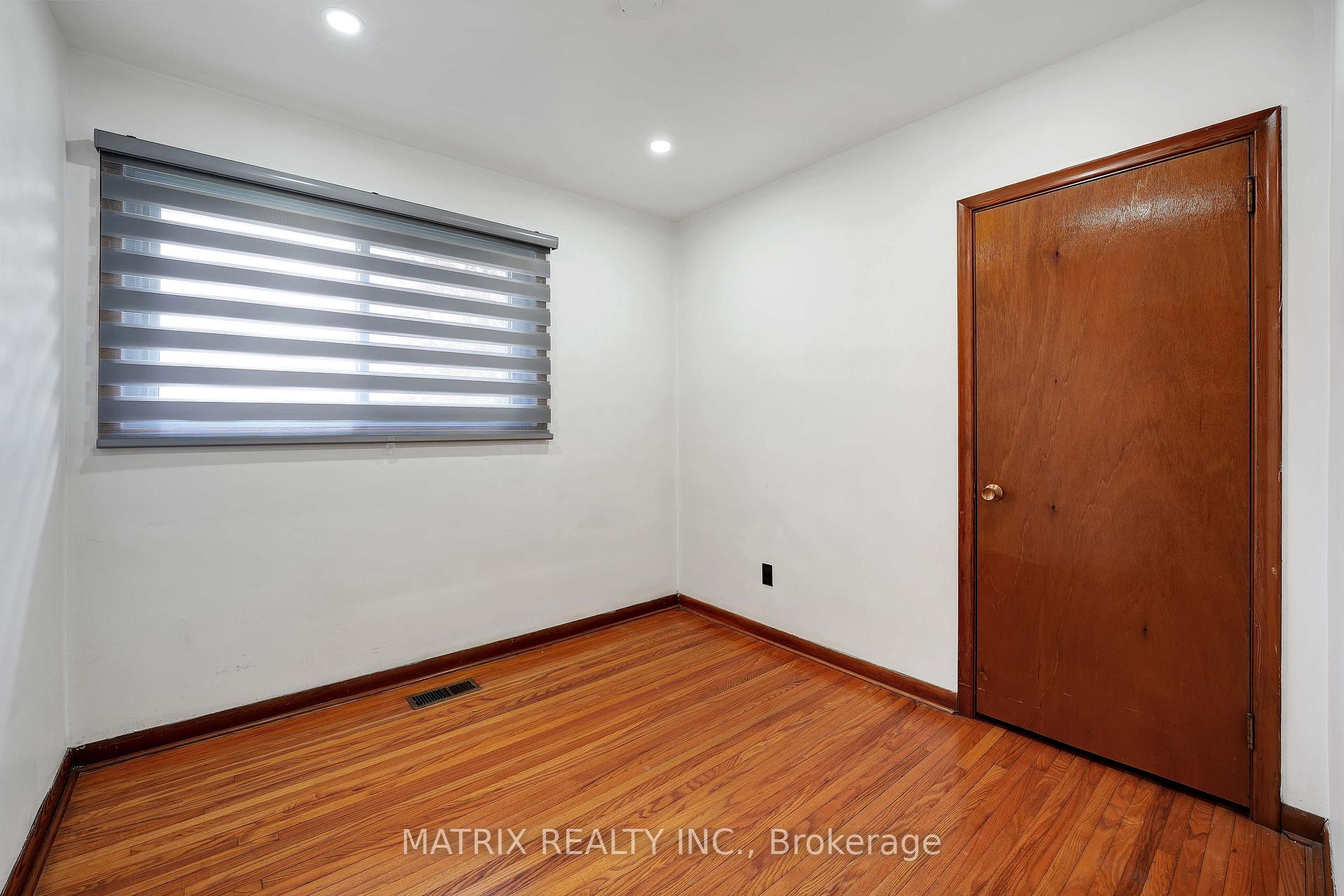 Photo 8 of 531 Sidney Street, Belleville, Belleville Ward — HOMEH