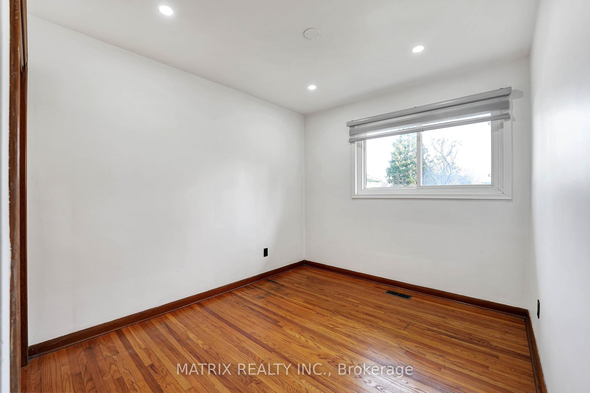 Photo 9 of 531 Sidney Street, Belleville, Belleville Ward — HOMEH