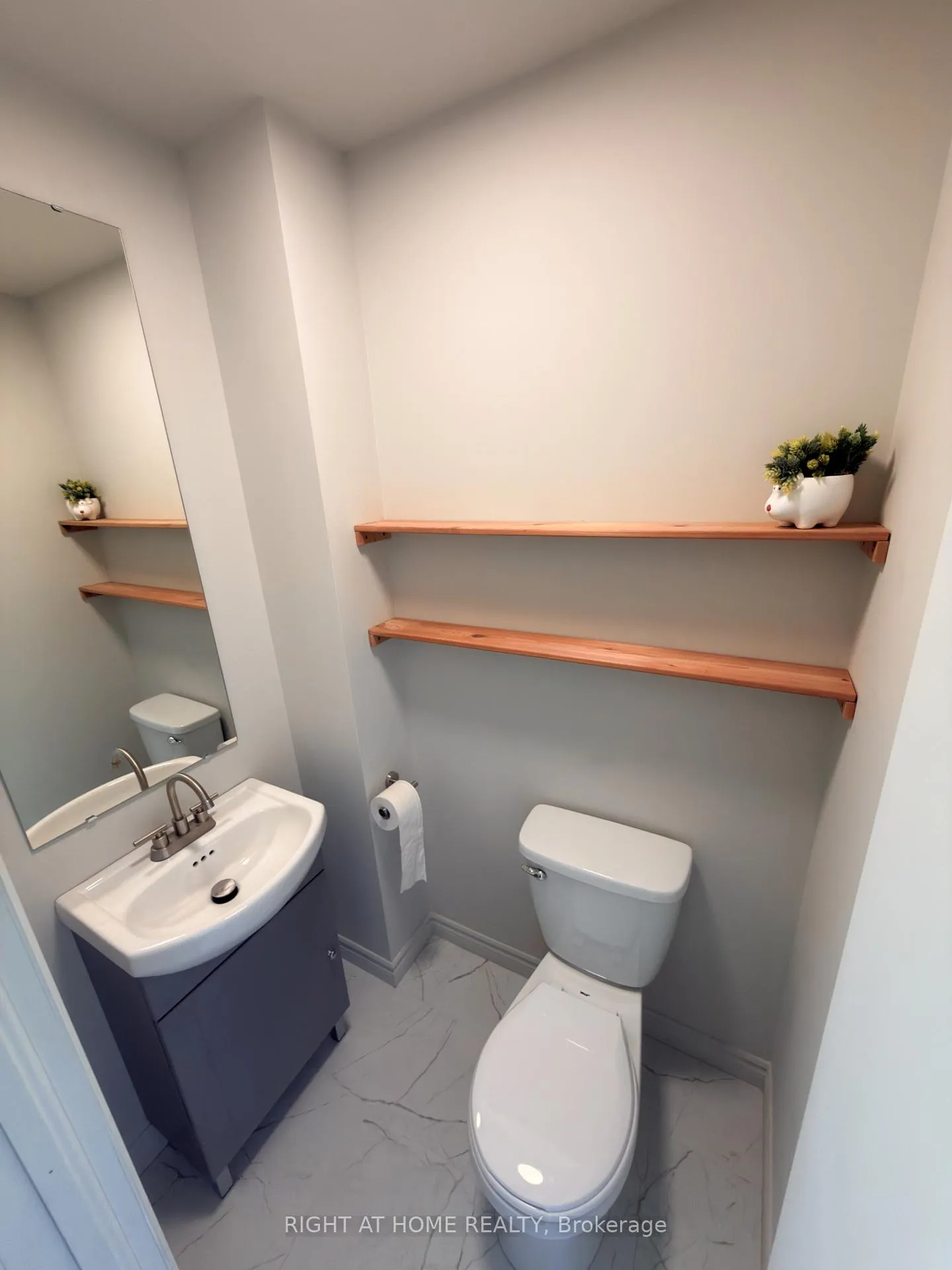 Photo 6 of 829 Farmstead Drive, Milton, Willmott — HOMEH