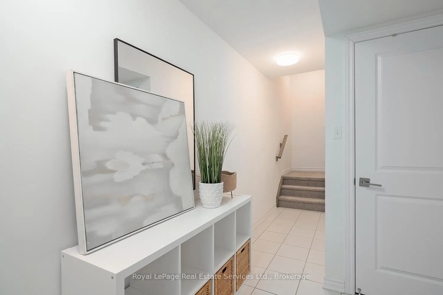 Photo 4 of Unit 34, 383 Dundas Street E, Hamilton, Waterdown — HOMEH