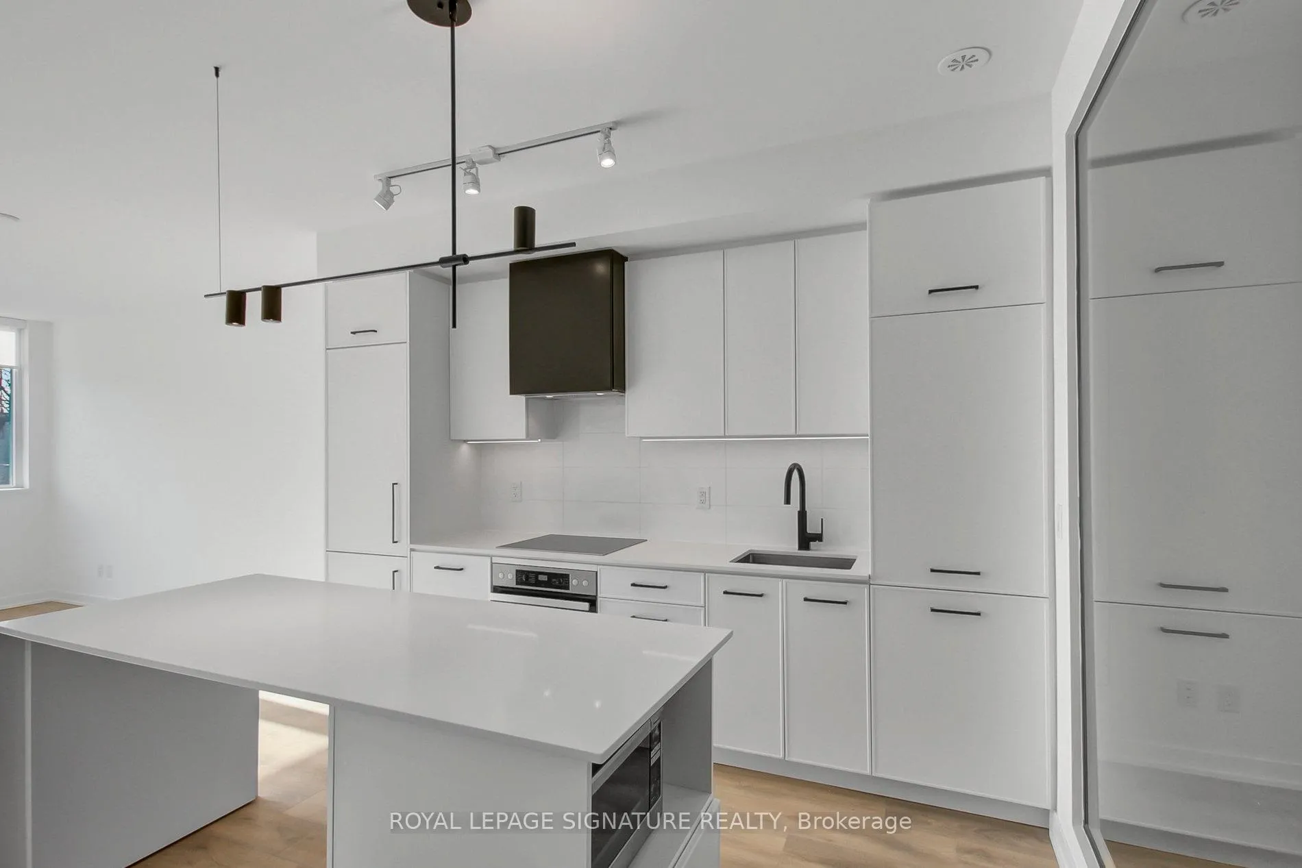 Photo 4 of Unit 412, 899 Queen Street E, Toronto, South Riverdale — HOMEH