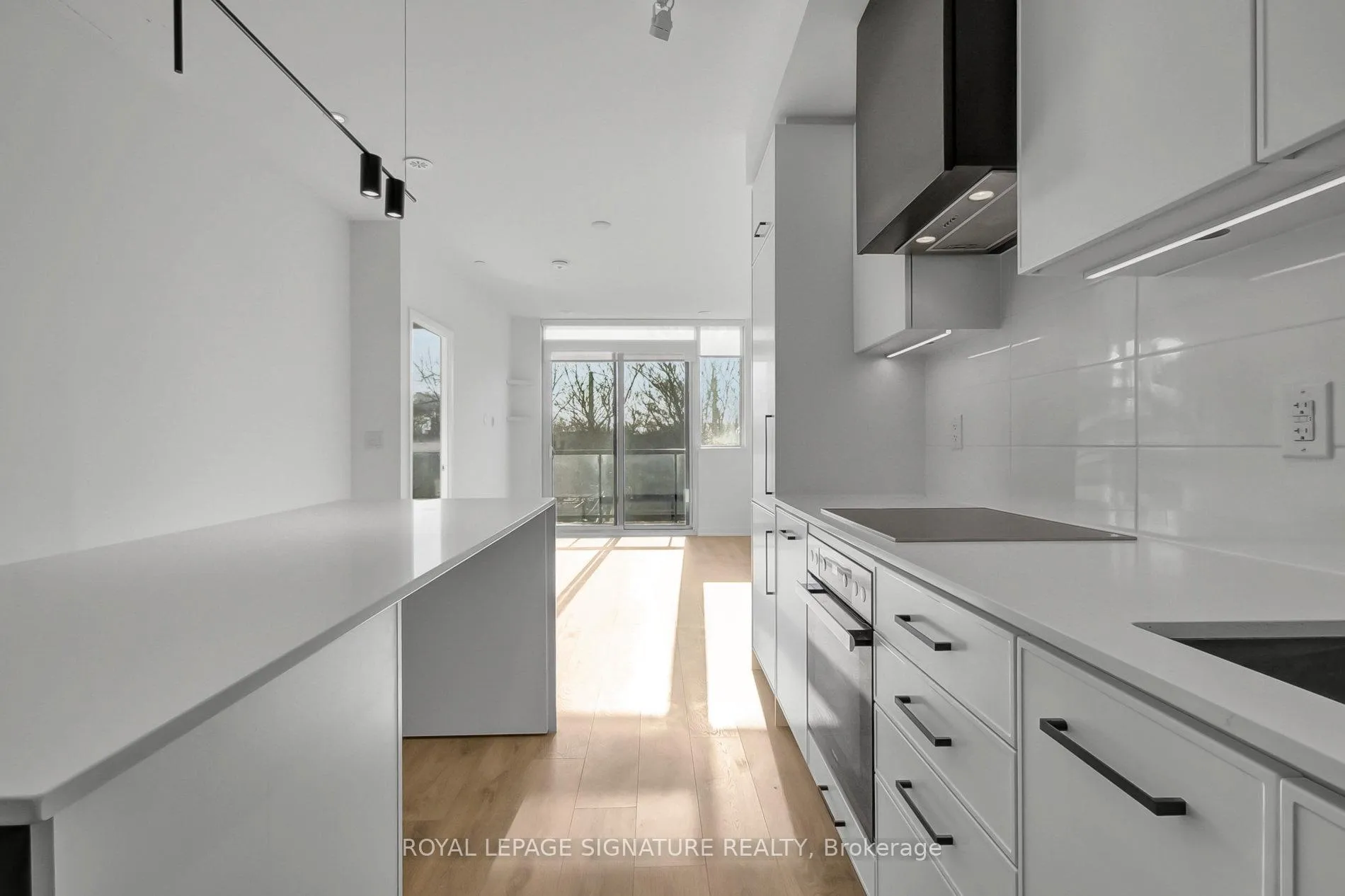 Photo 5 of Unit 412, 899 Queen Street E, Toronto, South Riverdale — HOMEH