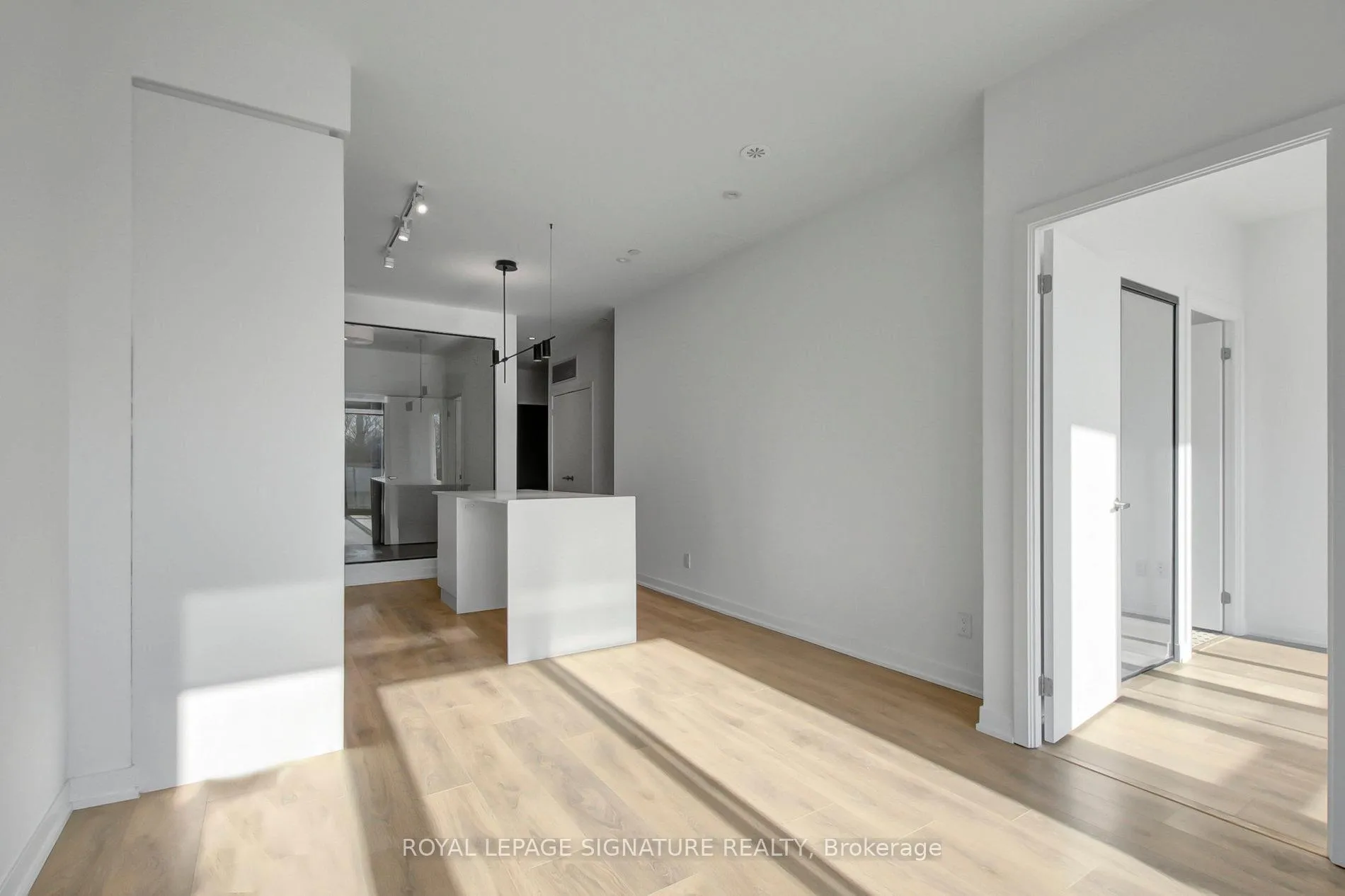 Photo 10 of Unit 412, 899 Queen Street E, Toronto, South Riverdale — HOMEH