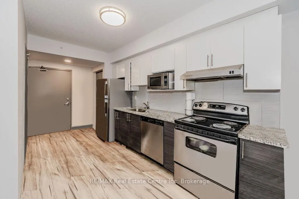 Front of Unit 227, 258B Sunview Street
