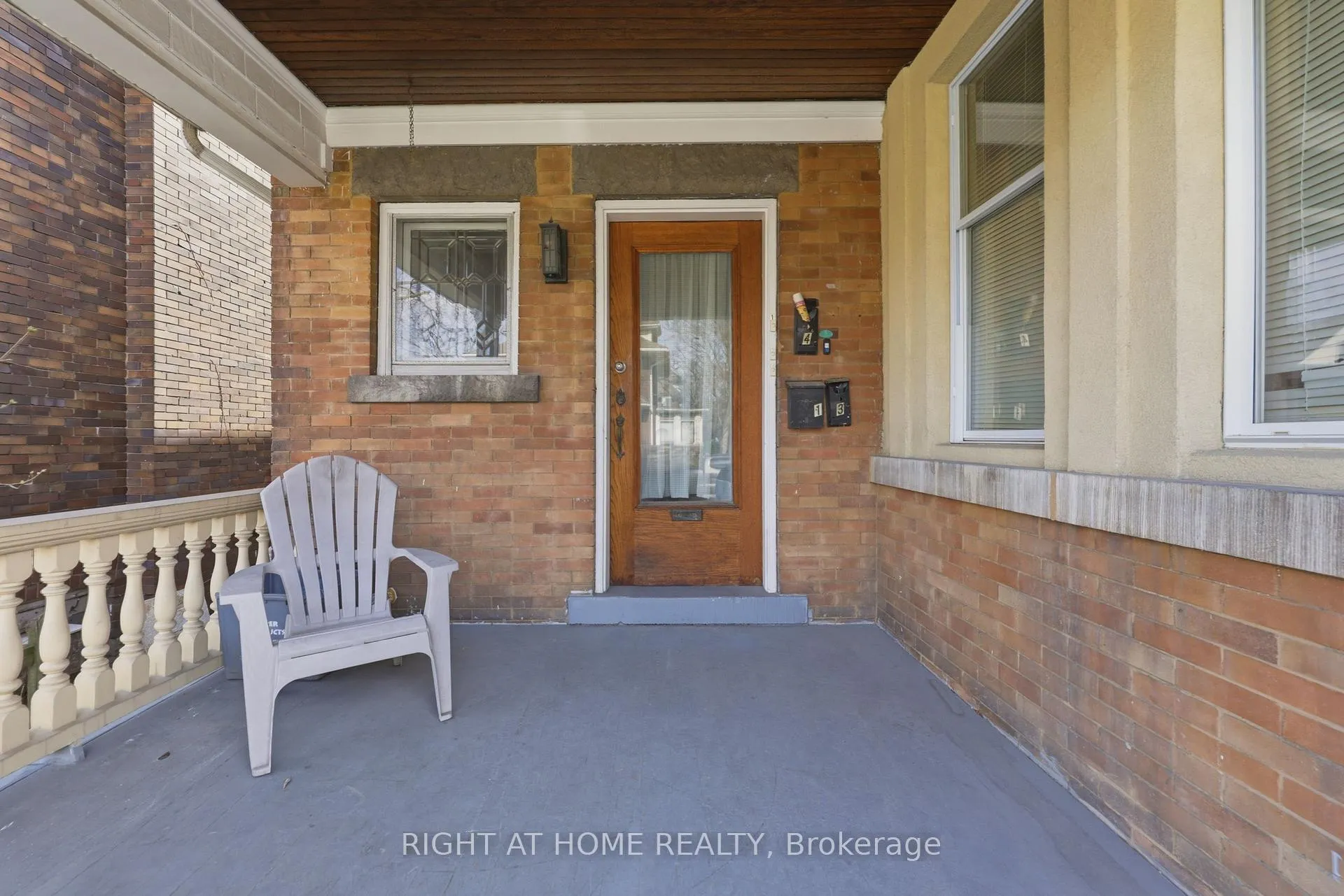 Photo 2 of Unit 2, 65 Fairholt Road S, Hamilton, Stipley — HOMEH