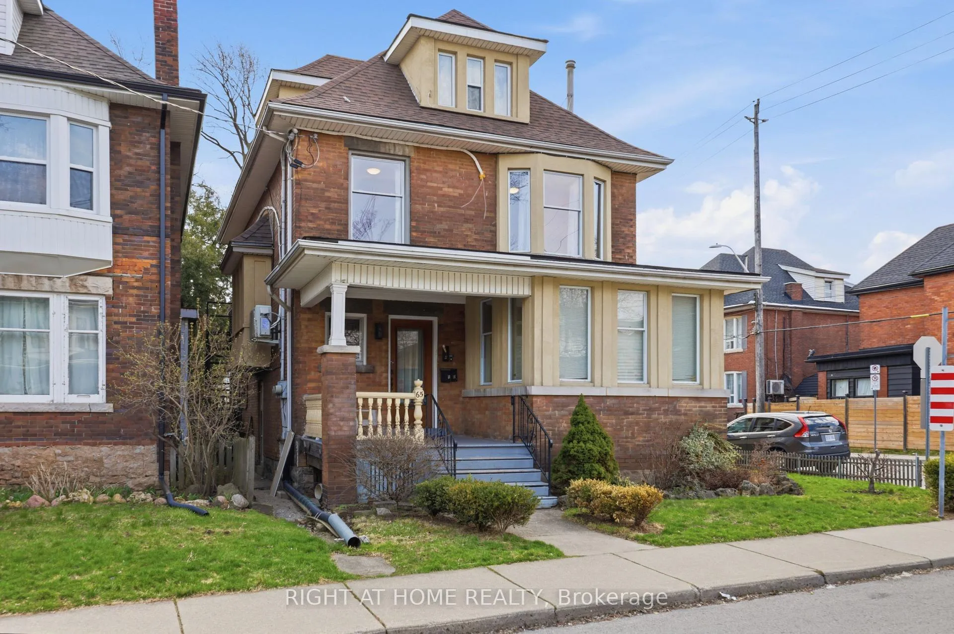 Photo 23 of Unit 2, 65 Fairholt Road S, Hamilton, Stipley — HOMEH
