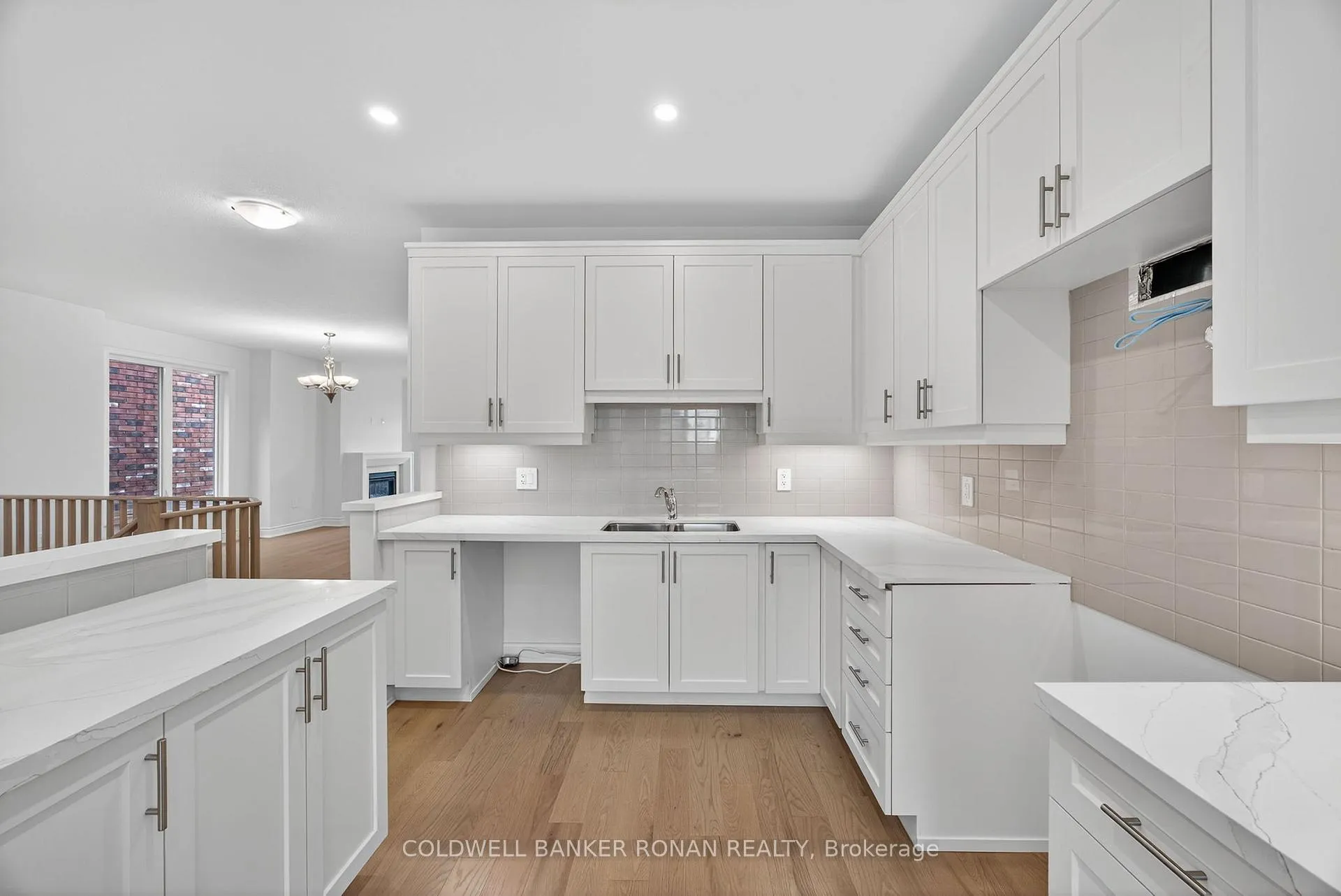 Photo 9 of 71 Appian Way, New Tecumseth, Alliston — HOMEH