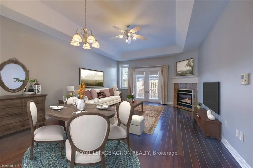 Photo 5 of 92 Twentyplace Boulevard, Hamilton, Rural Glanbrook — HOMEH