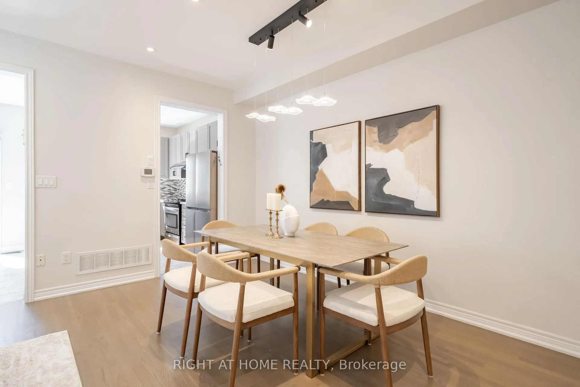 Photo 12 of 14 Lady Loretta Lane, Vaughan, Patterson — HOMEH