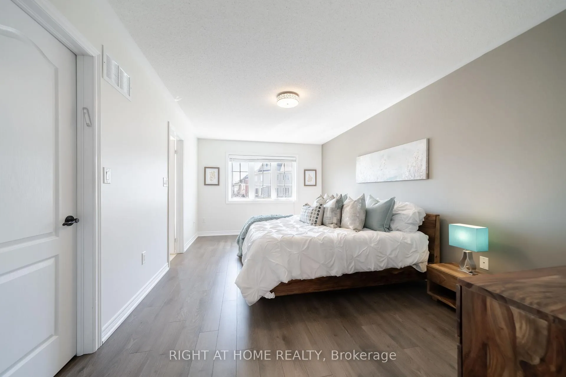 Photo 26 of 14 Lady Loretta Lane, Vaughan, Patterson — HOMEH